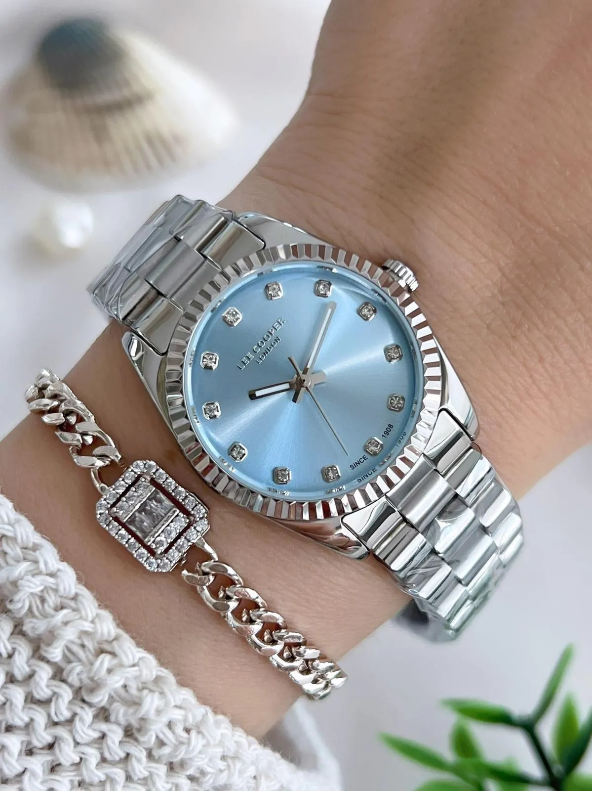 Lee Cooper Çelik Kordonlu 3 Atm Suya Dayanıklı Kadın Kol Saati VS.BLKT.0643