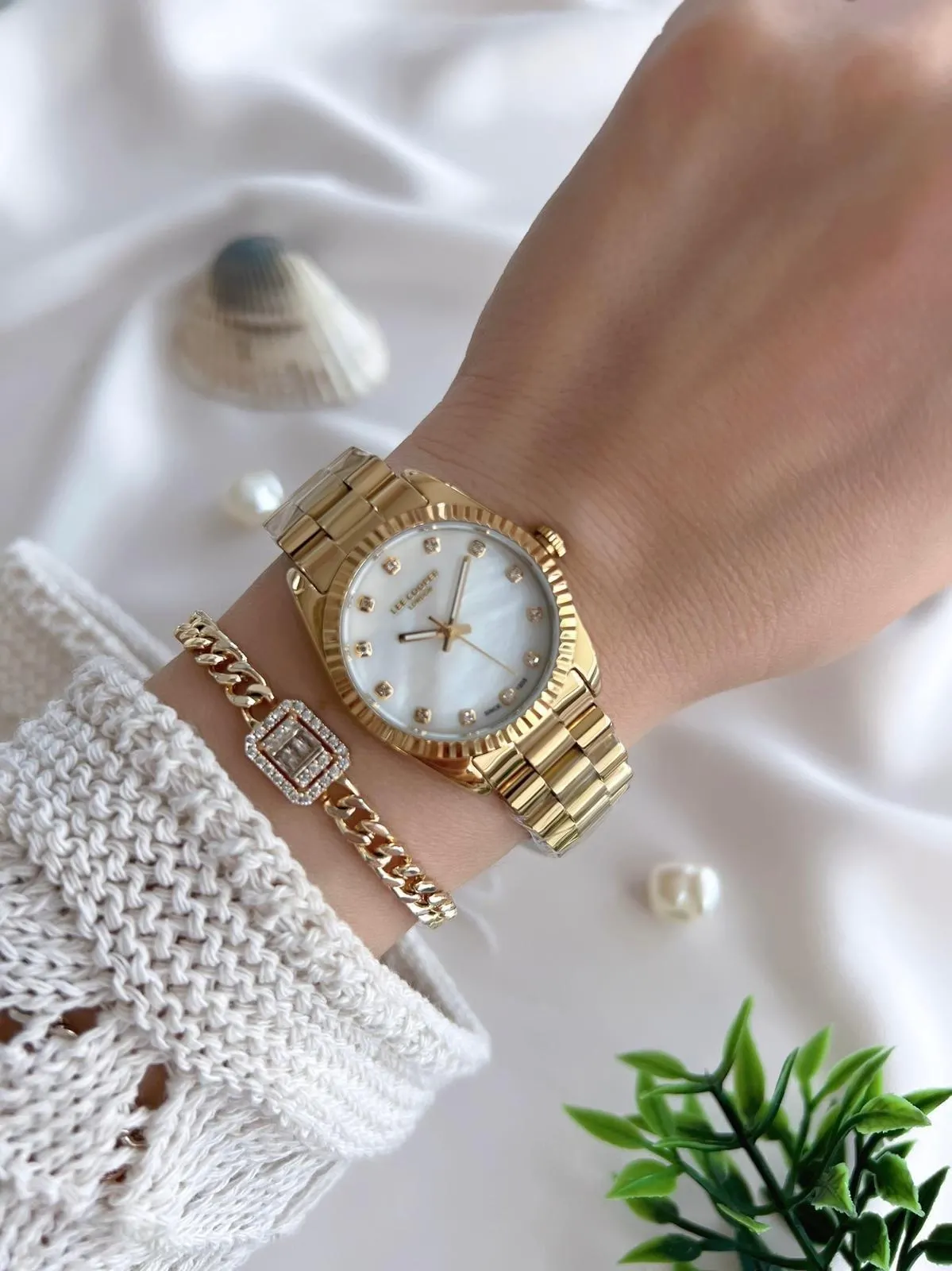 Lee Cooper Çelik Kordonlu 3 Atm Suya Dayanıklı Kadın Kol Saati VS.BLKT.0645