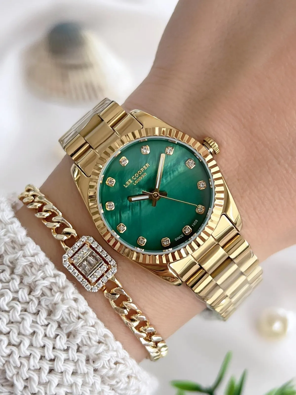 Lee Cooper Çelik Kordonlu 3 Atm Suya Dayanıklı Kadın Kol Saati VS.BLKT.0646