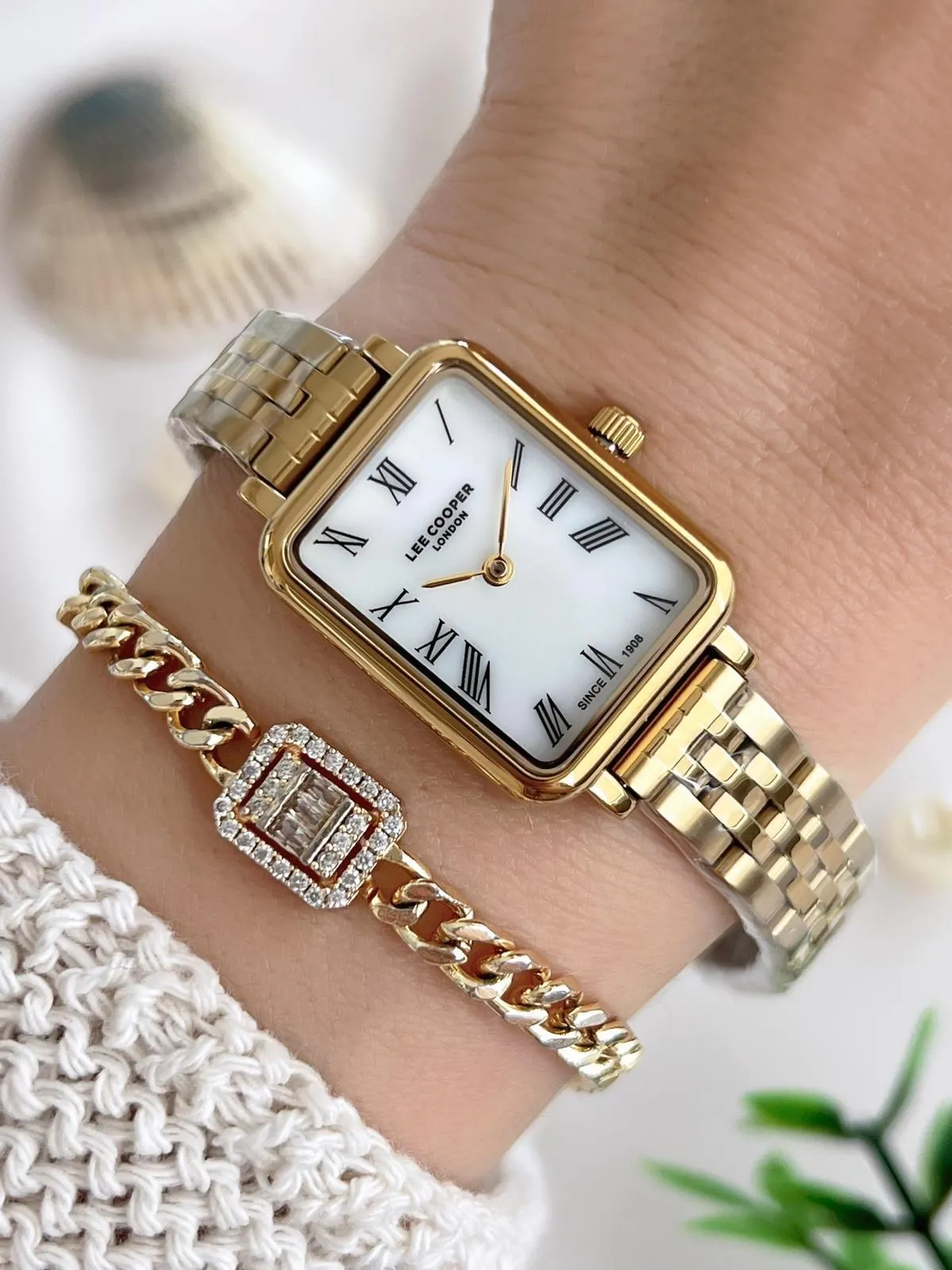 Lee Cooper Çelik Kordonlu 3 Atm Suya Dayanıklı Kadın Kol Saati VS.BLKT.0648