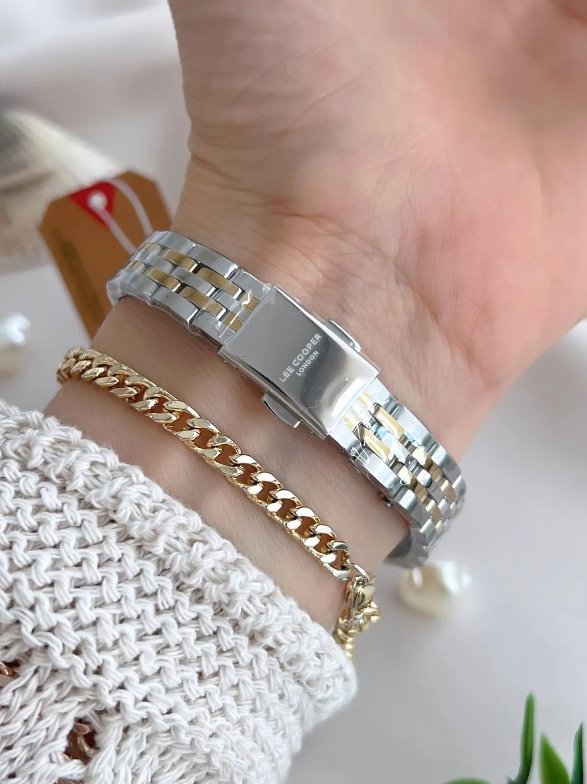 Lee Cooper Çelik Kordonlu 3 Atm Suya Dayanıklı Kadın Kol Saati VS.BLKT.0649