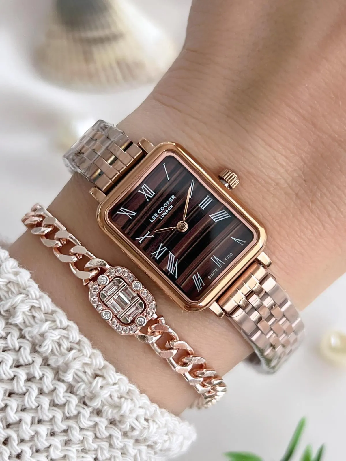 Lee Cooper Çelik Kordonlu 3 Atm Suya Dayanıklı Kadın Kol Saati VS.BLKT.0650