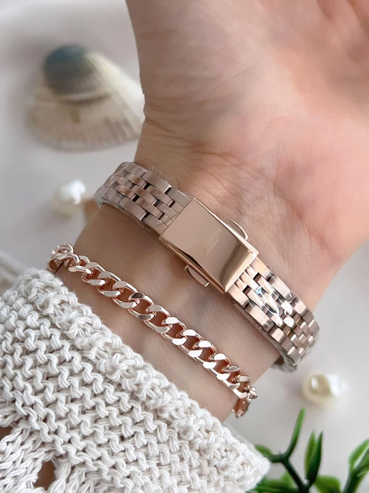 Lee Cooper Çelik Kordonlu 3 Atm Suya Dayanıklı Kadın Kol Saati VS.BLKT.0650