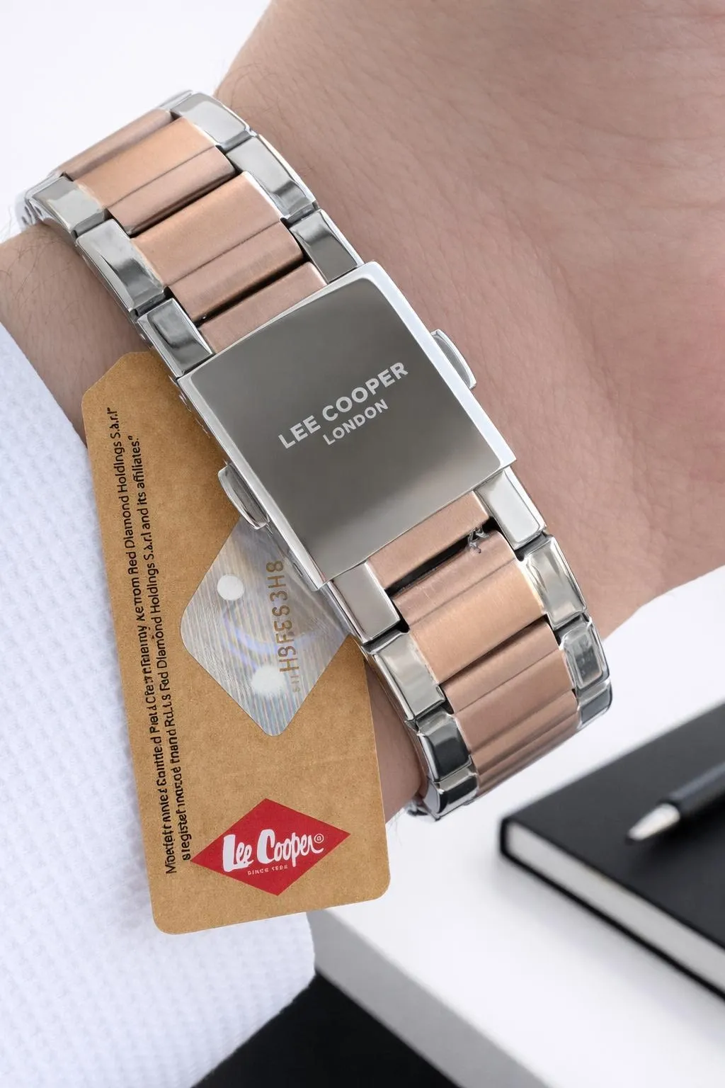 Lee Cooper Erkek Kol Saati 50 Metre Suya Dayanıklı Çelik Kordon + Bileklik Hediyeli VS.BLKT.0840