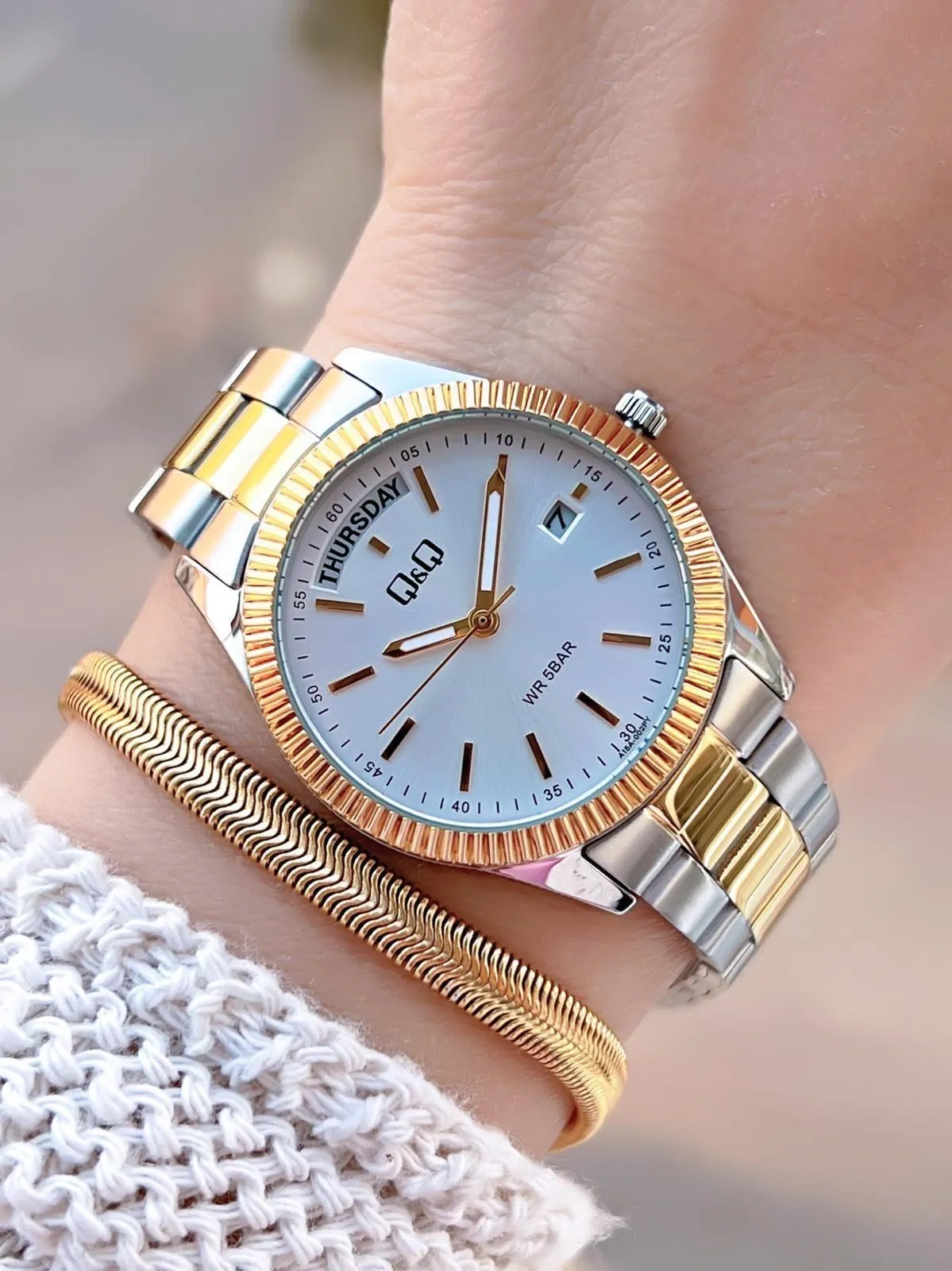 Q&Q Çelik Kordon 2 Yıl Garantili 3 Atm Suya Dayanıklı Kol Saati+Bileklik Hediyeli QQ.1002.A2