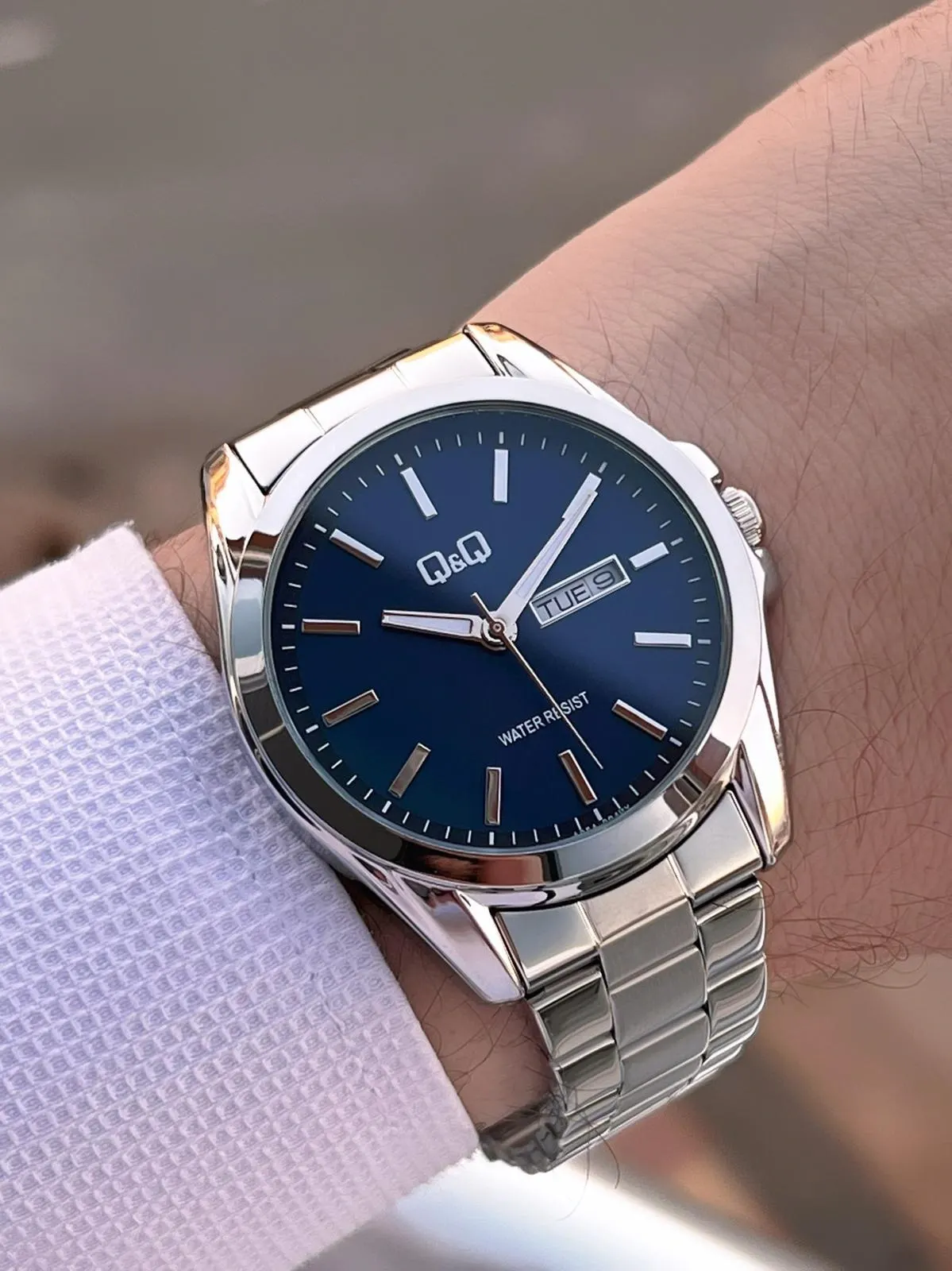 Q&Q Çelik Kordon Takvimli Kadran 2 Yıl Garantili 3 Atm Suya Dayanıklı Erkek Kol Saati QQ.E2001.A2