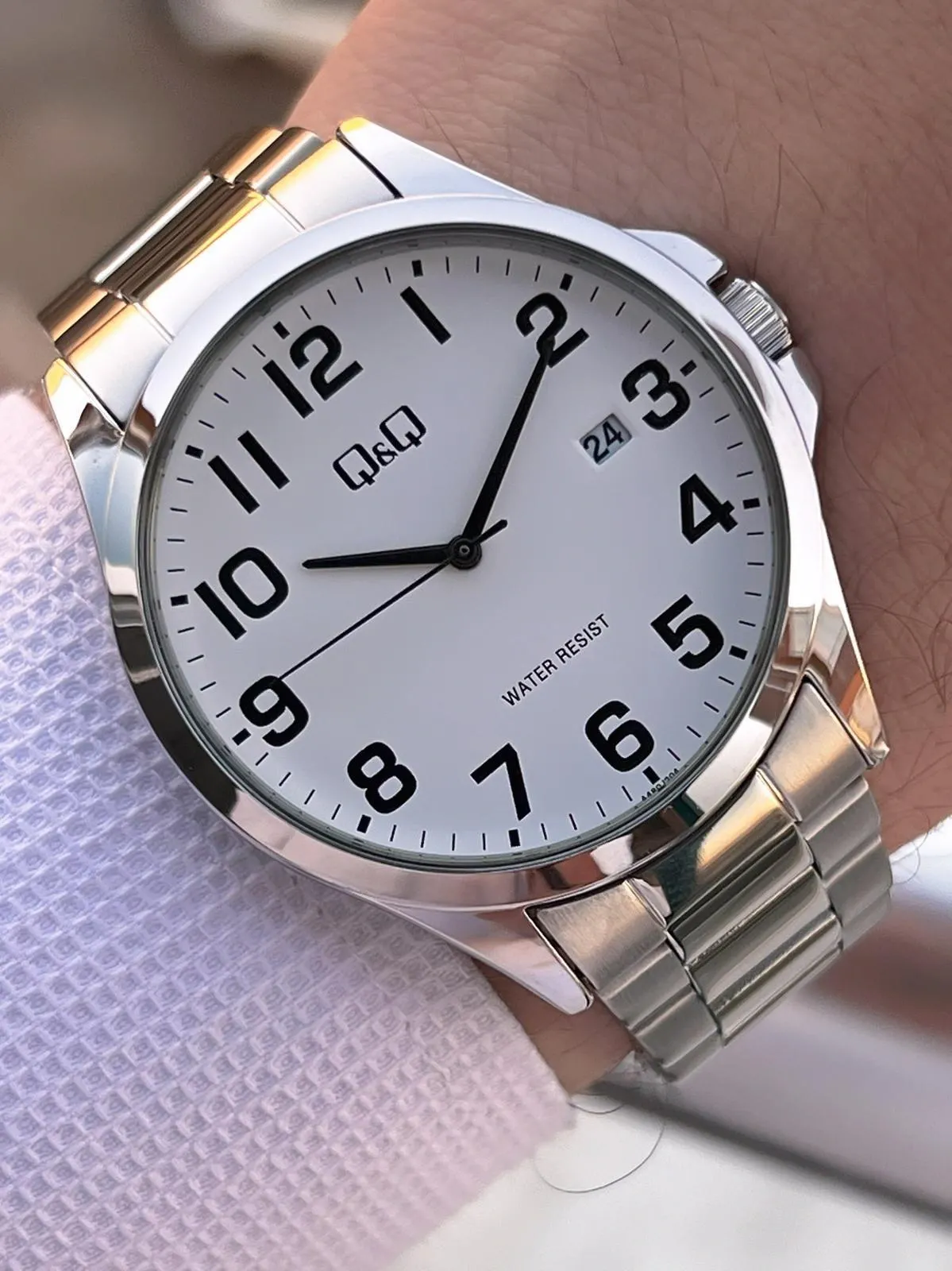 Q&Q Çelik Kordon Takvimli Kadran 2 Yıl Garantili 3 Atm Suya Dayanıklı Erkek Kol Saati QQ.E2004.A1