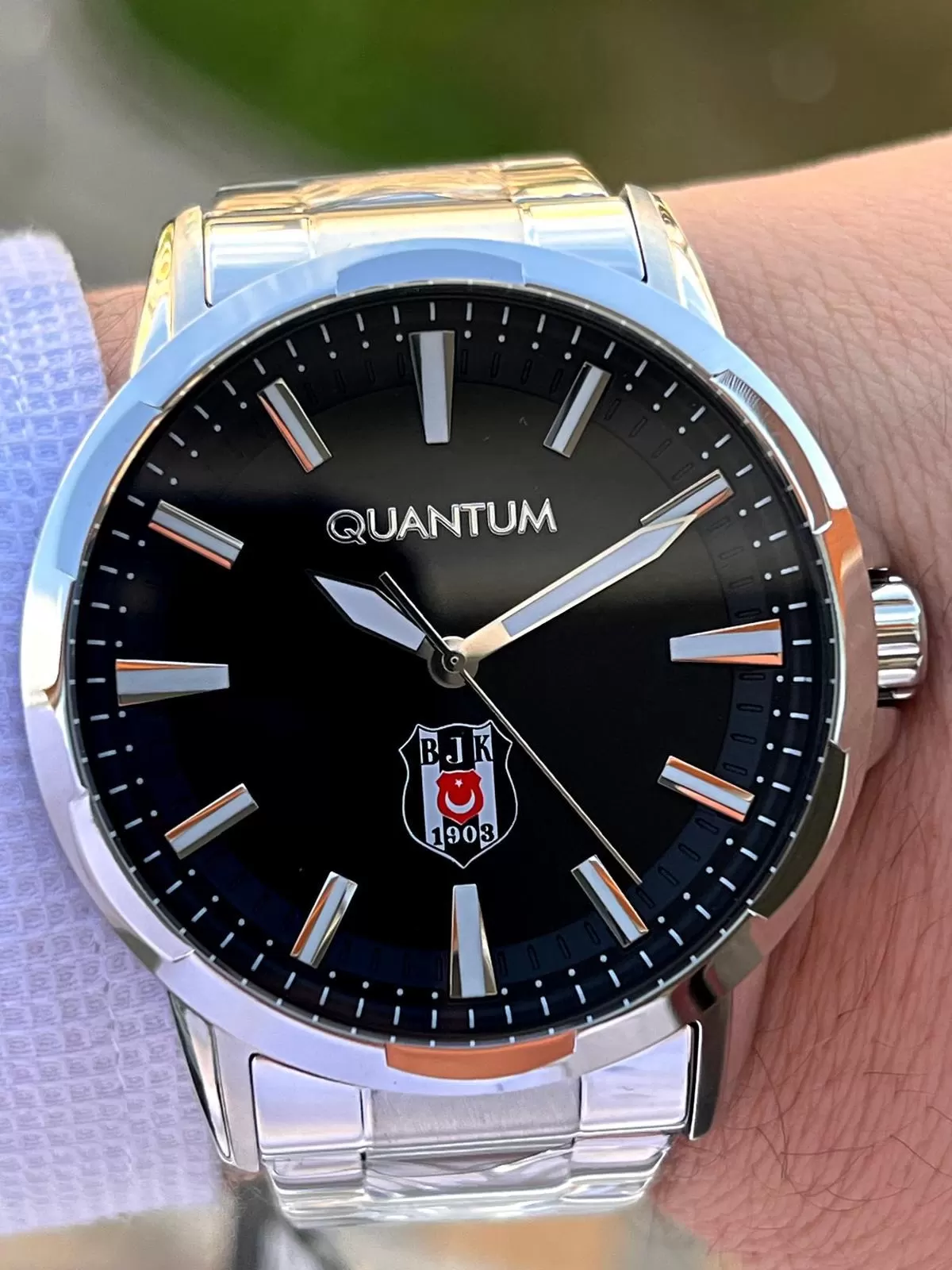 Quantum Beşiktaş Lisanslı Kasa Ve Kordon Çelik İç Fonksiyonları  Taraftar Kol Saat BJK1903.350