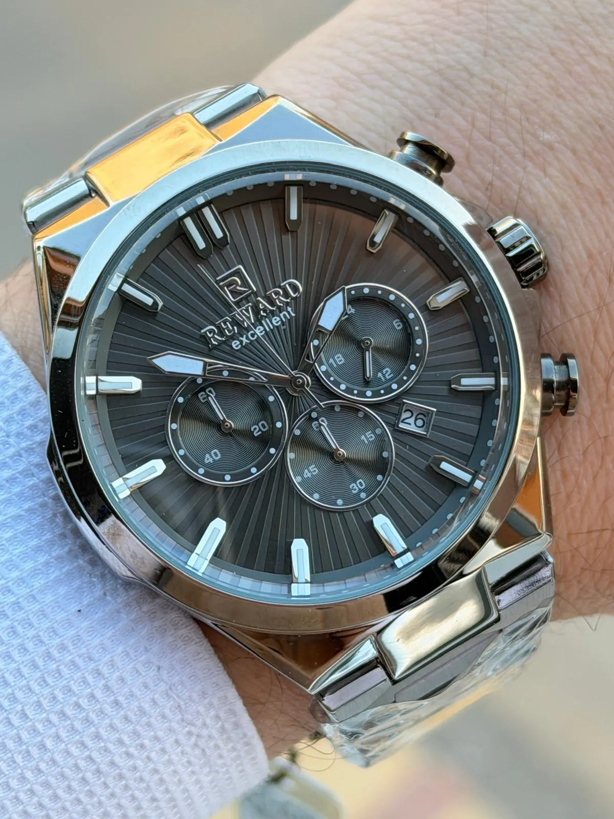 Reward İç Kadran Fonksiyonları Aktif Çelik Kordon 5 Atm 2 Yıl Garantili Erkek Kol Saati FT.GL.M05.4