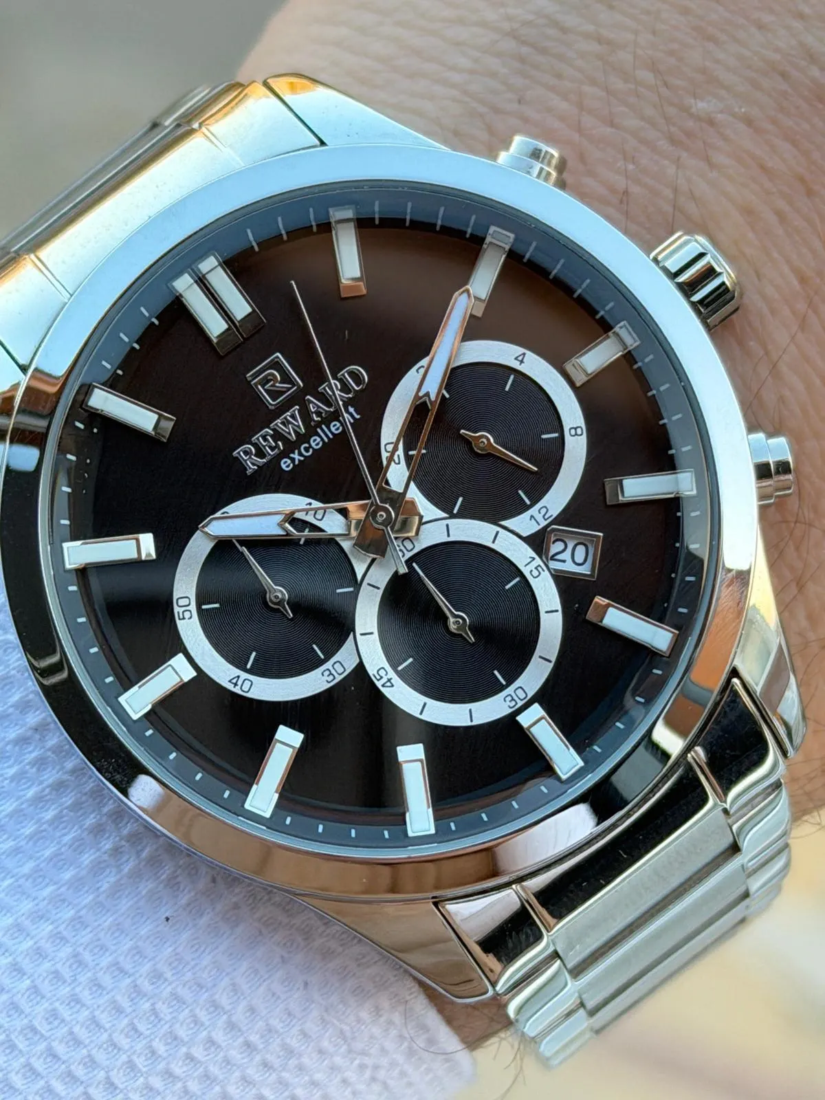 Reward İç Kadran Fonksiyonları Aktif Çelik Kordon 5 Atm 2 Yıl Garantili Erkek Kol Saati FT.GL.M08.3