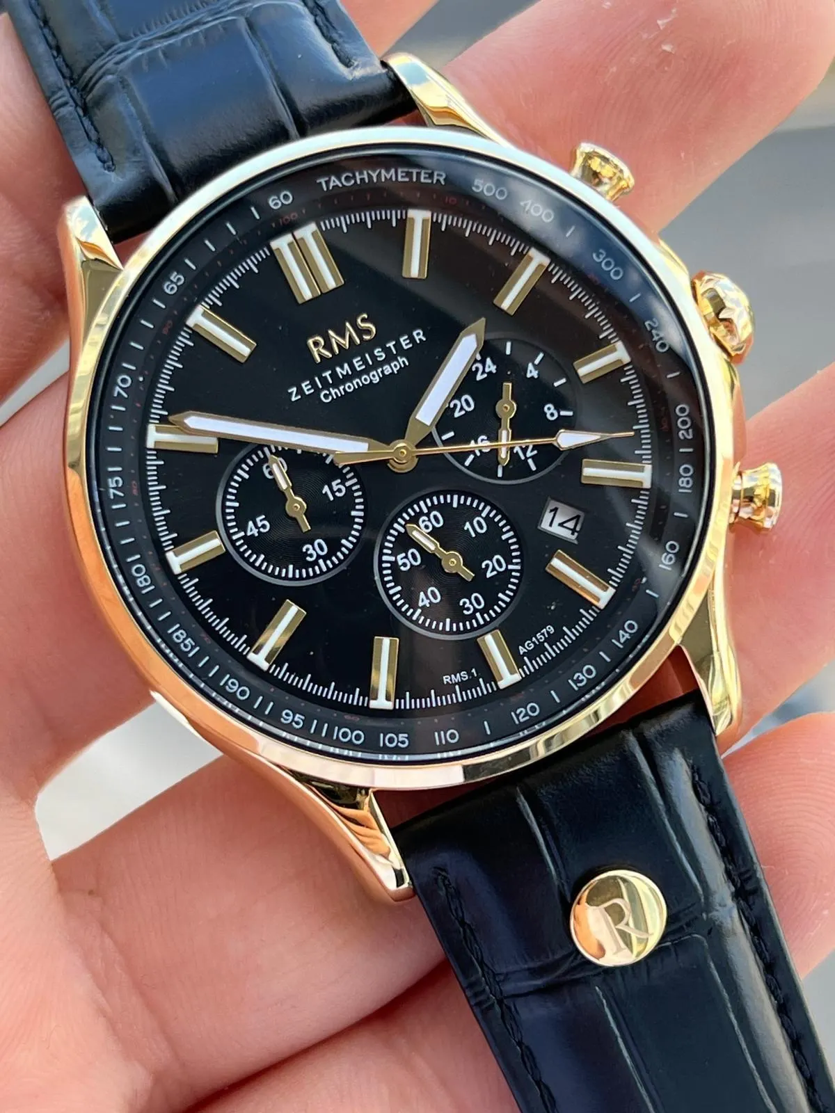 Romanson Deri Kordon İç Fonksiyonları Aktif 5 Atm Suya Dayanıklı Erkek Kol Saati AG1578.07