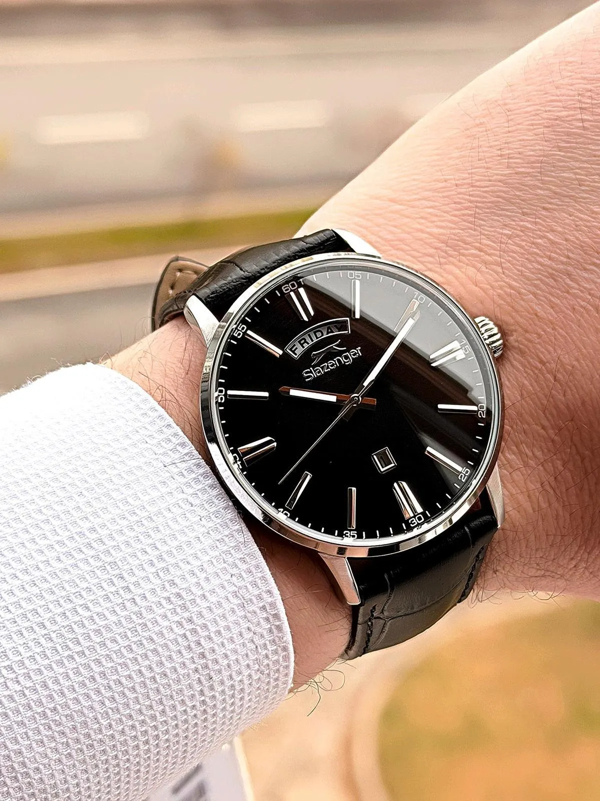 Slazenger Deri Kordon Takvimli Kadran 10 Atm Suya Dayanıklı 2 Yıl Garantili Erkek Kol Saati N2562.01