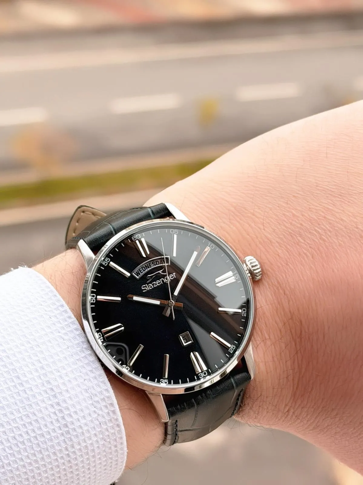 Slazenger Deri Kordon Takvimli Kadran 10 Atm Suya Dayanıklı 2 Yıl Garantili Erkek Kol Saati N2562.03