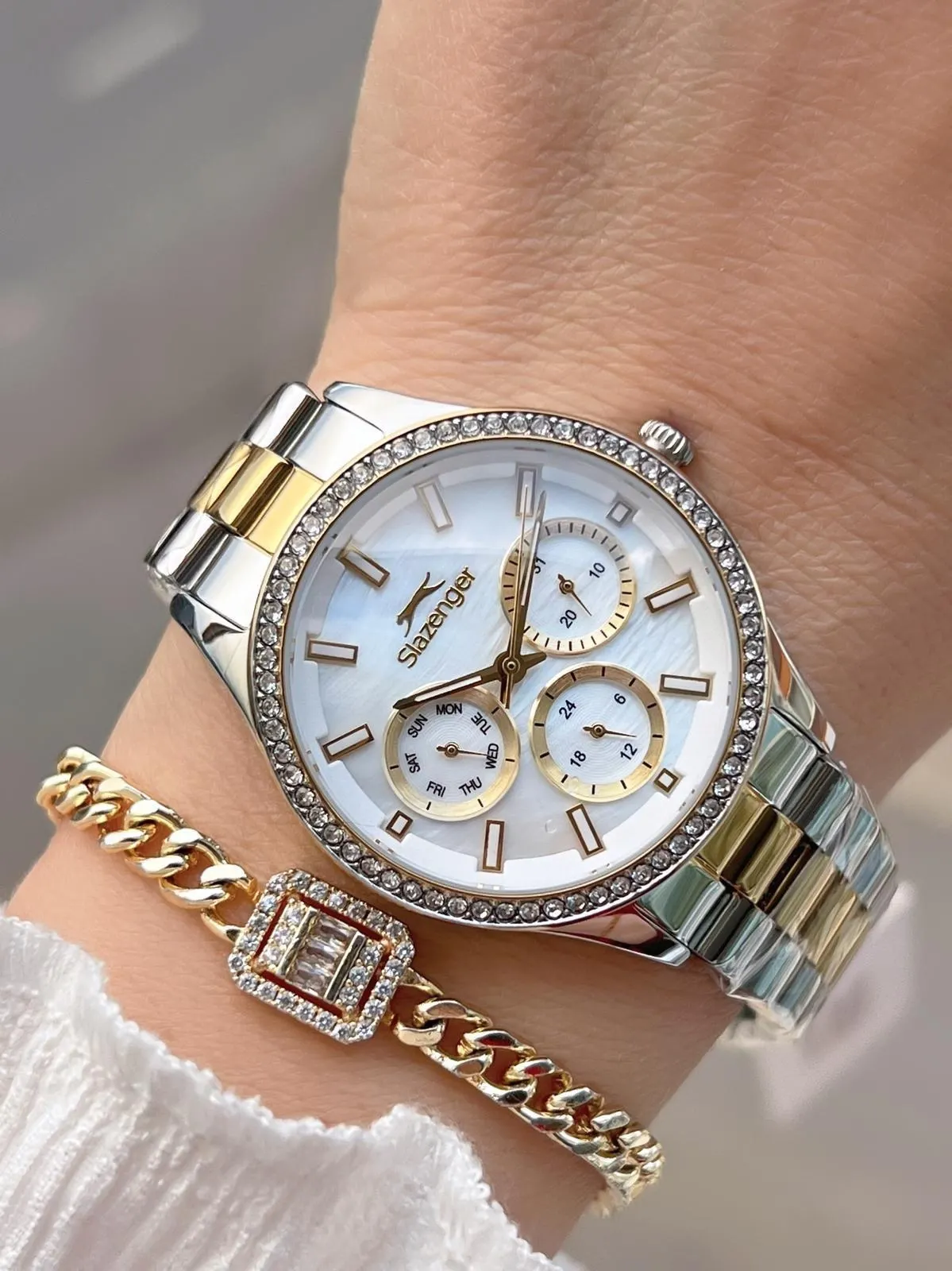 Slazenger İç Kadran Fonsiyonları Aktif 5 Atm Suya Dayanıklı Spor Kadın Kol Saati BSL.2069.M3