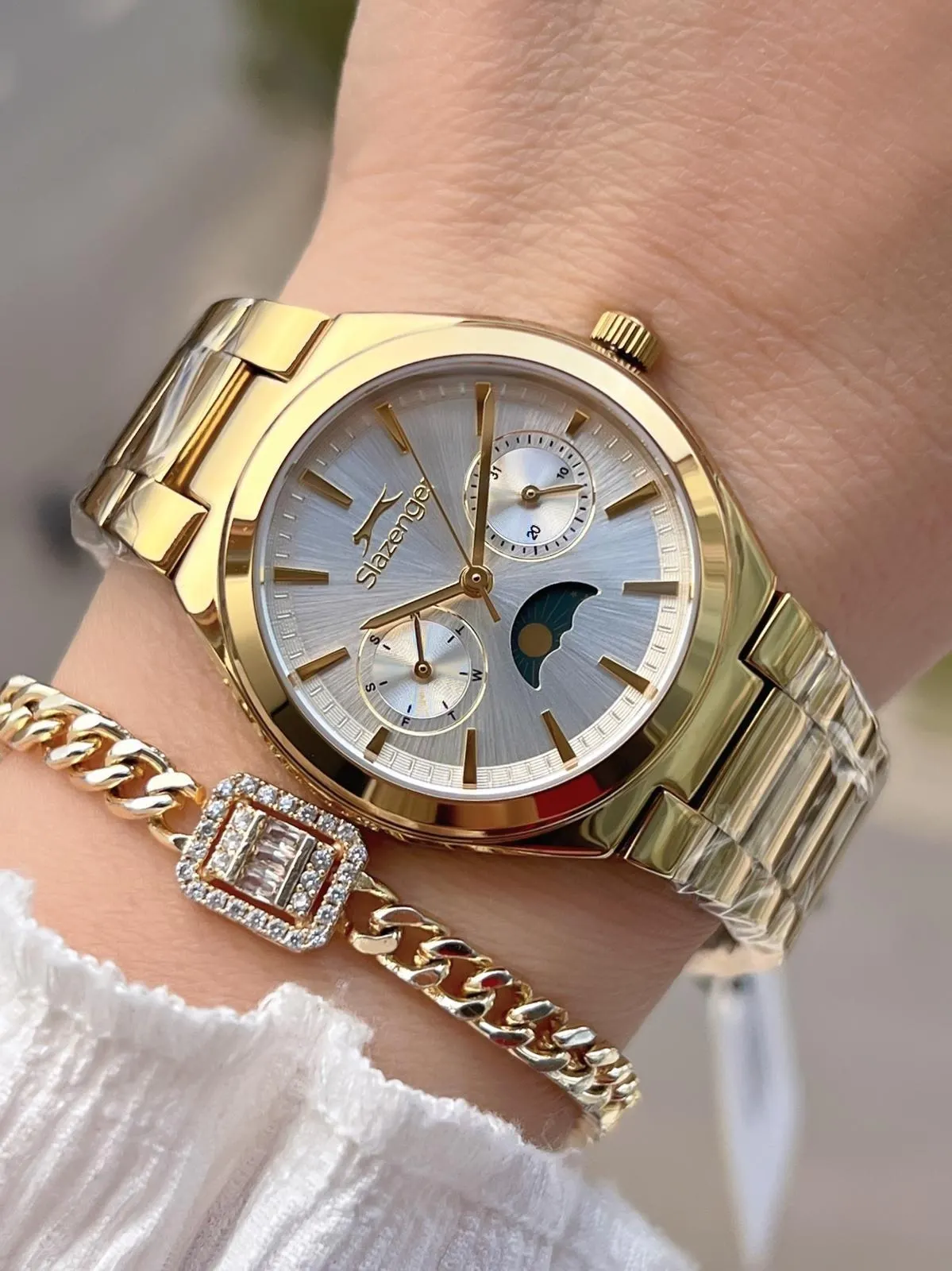 Slazenger İç Kadran Fonsiyonları Aktif 5 Atm Suya Dayanıklı Spor Kadın Kol Saati BSL.2468.M3