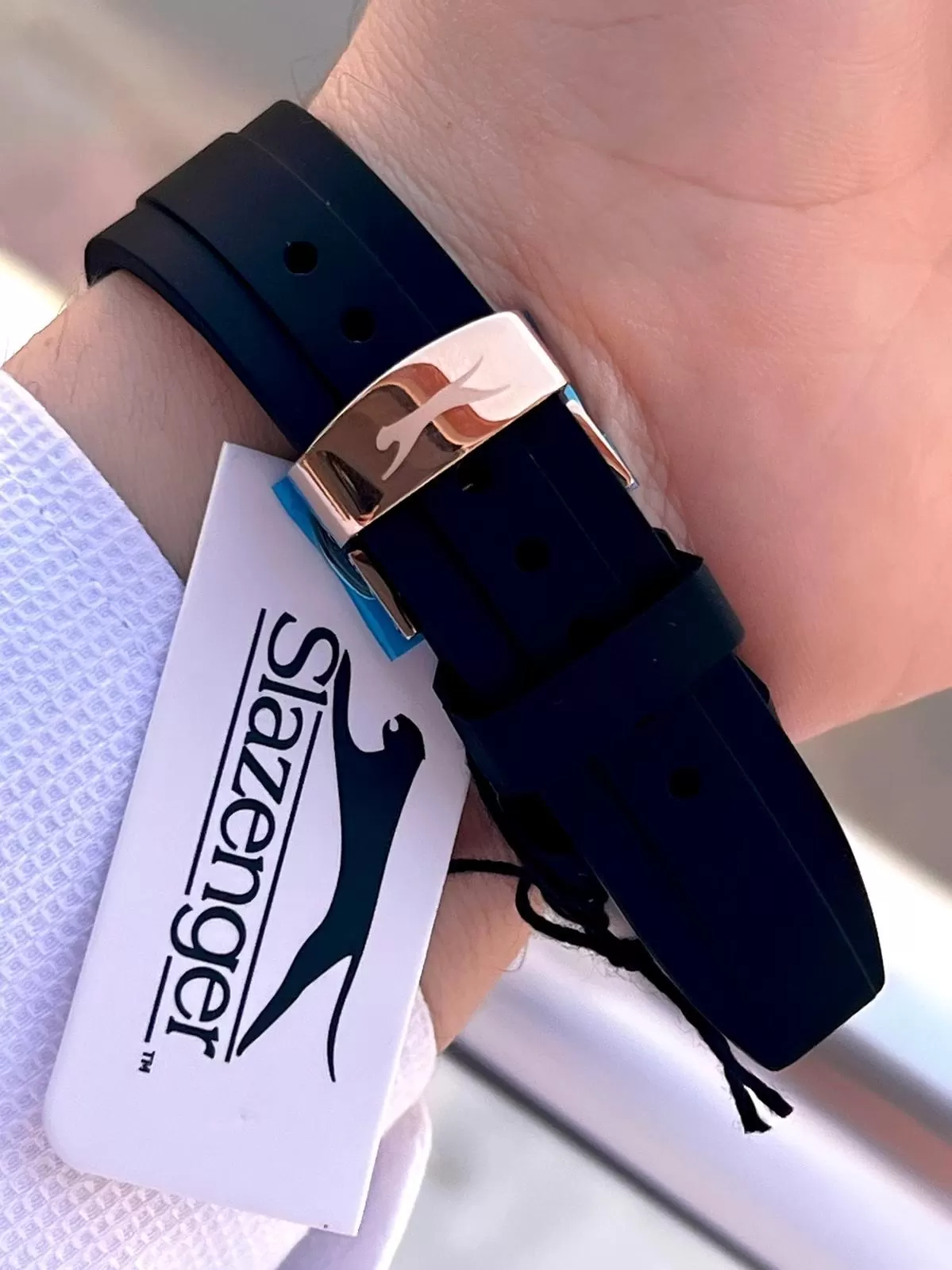 Slazenger Silikon Kordon İç Fonksiyonları Aktif 10 Atm Suya Dayanıklı Erkek Kol Saati ESL.09.2514.05