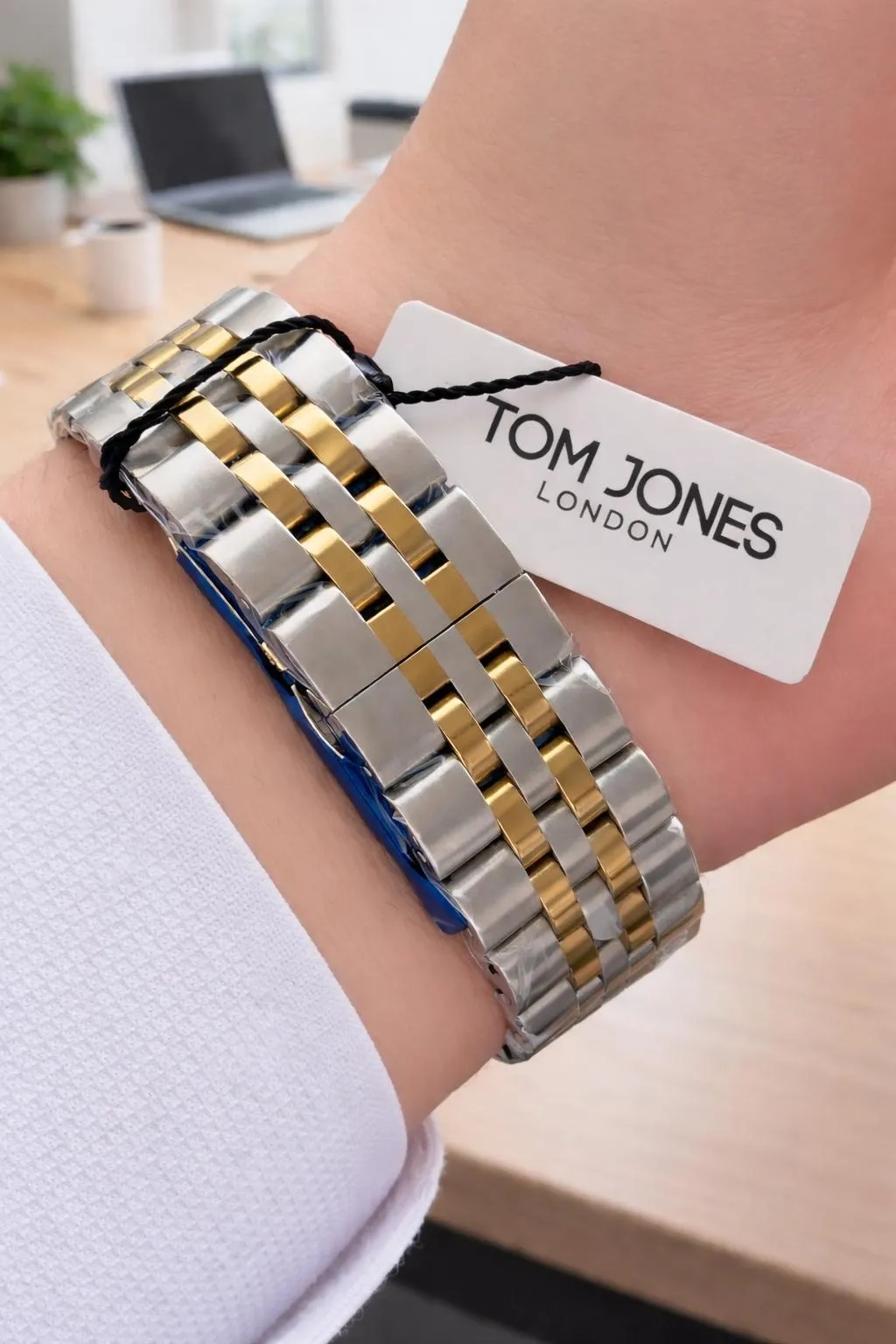 Tom Jones 2 Yıl Garantili 3 Atm Suya Dayanıklı Çelik Kordon Erkek Kol Saati