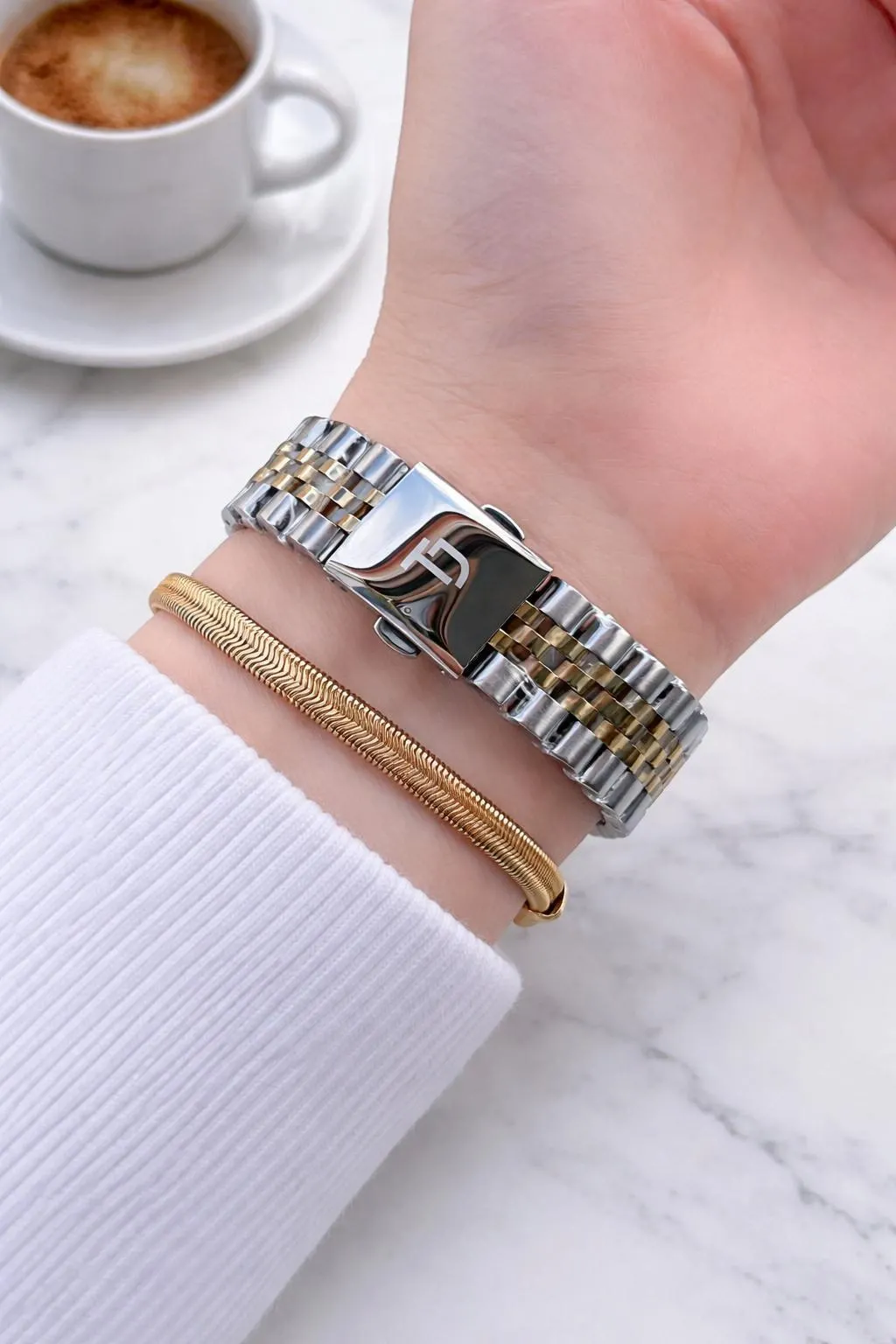 Tom Jones Çelik Kordon 2 Yıl Garantili 3 Atm Suya Dayanıklı Kadın Kol Saati+Bileklik BTJ.1384.4