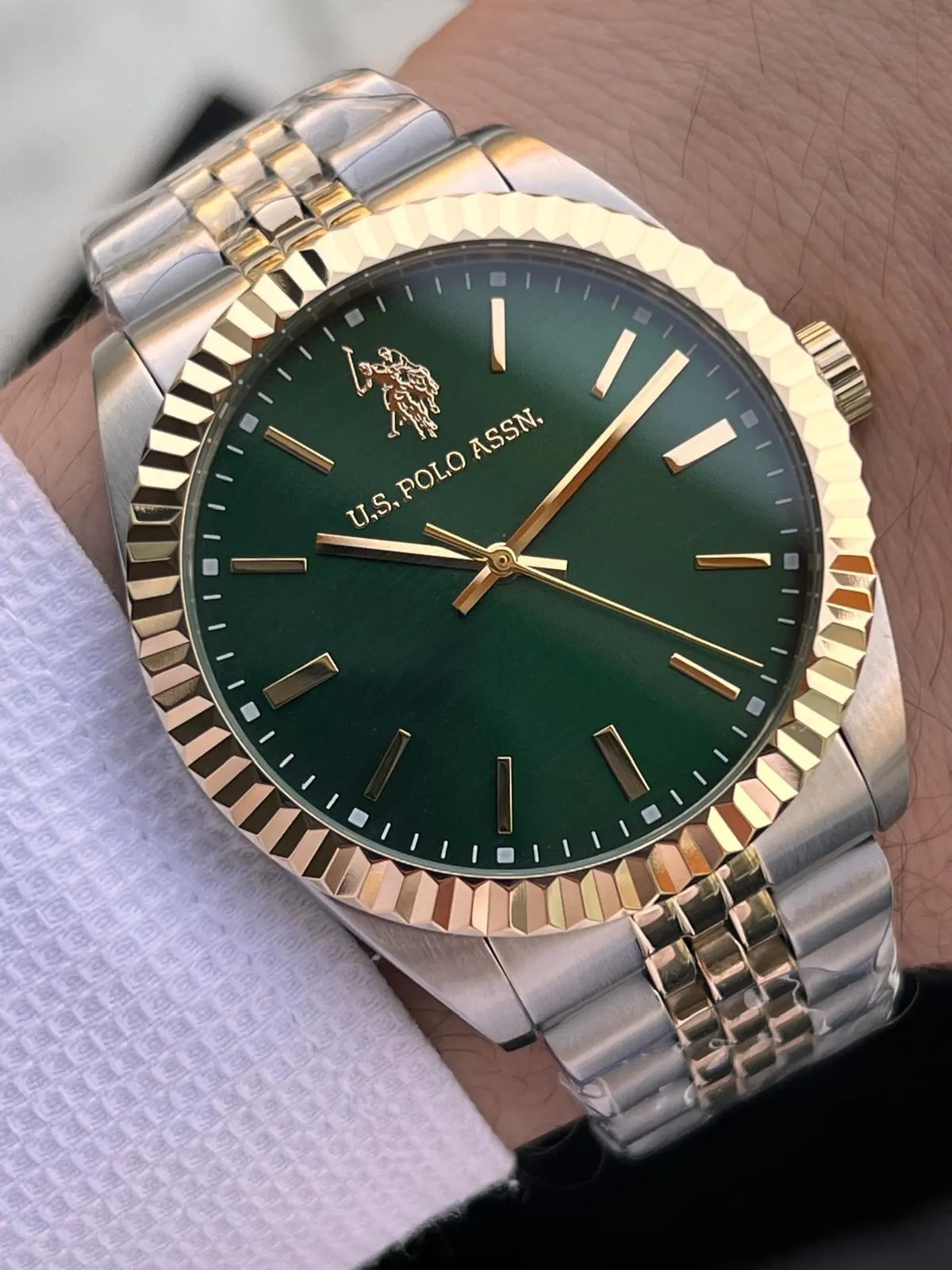 U.S.Polo Assn Çelik Kasa Ve Kordon 2 Yıl Garantili 5 Atm Suya Dayanıklı Erkek Kol Saati E.USP1111-01
