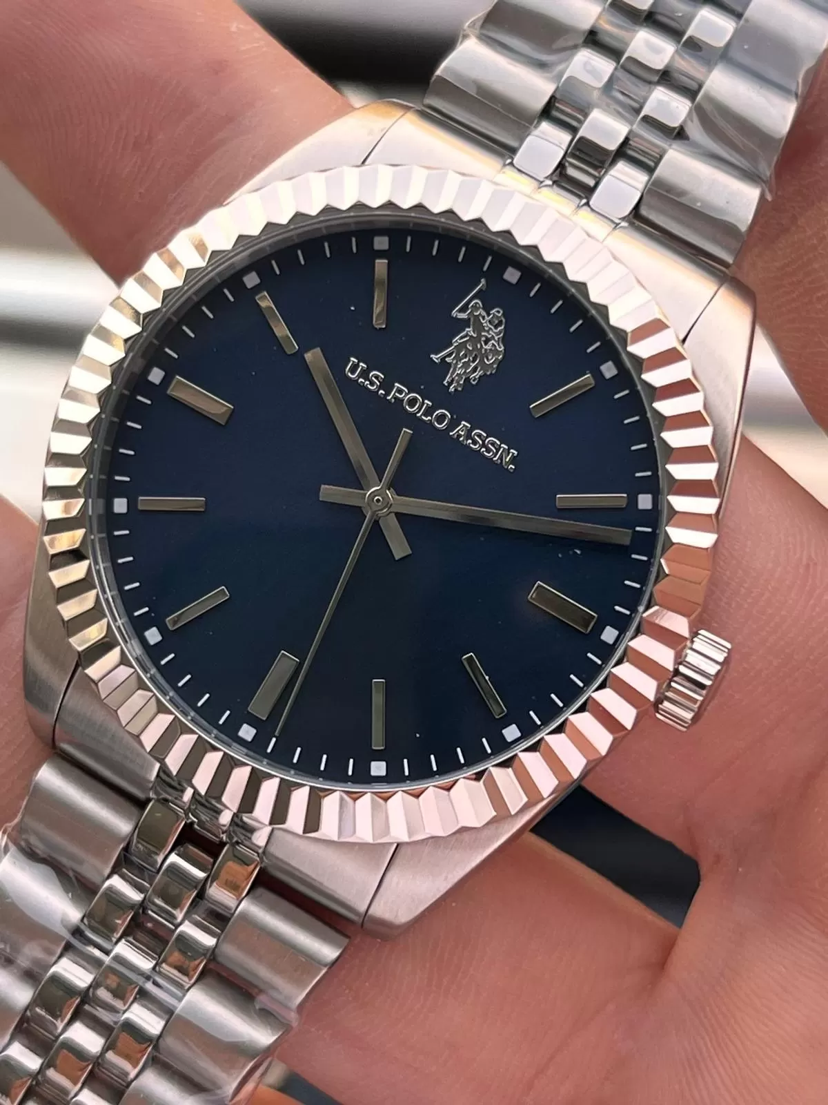 U.S.Polo Assn Çelik Kasa Ve Kordon 2 Yıl Garantili 5 Atm Suya Dayanıklı Erkek Kol Saati E.USP1111-02