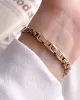 Essence Vintage Seri Küçük Kasa Çelik Kararma Renk Atma Yapmaz Kadın Kol Saat+Bileklik BD1222.120