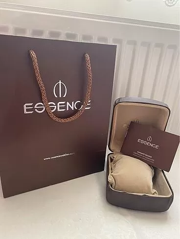 ES.2.793 Essence Yeni Sezon Çelik Kordon Kararma Renk Atma Yapmaz 50atmSuya Dayanıklı Kadın Kol Saat