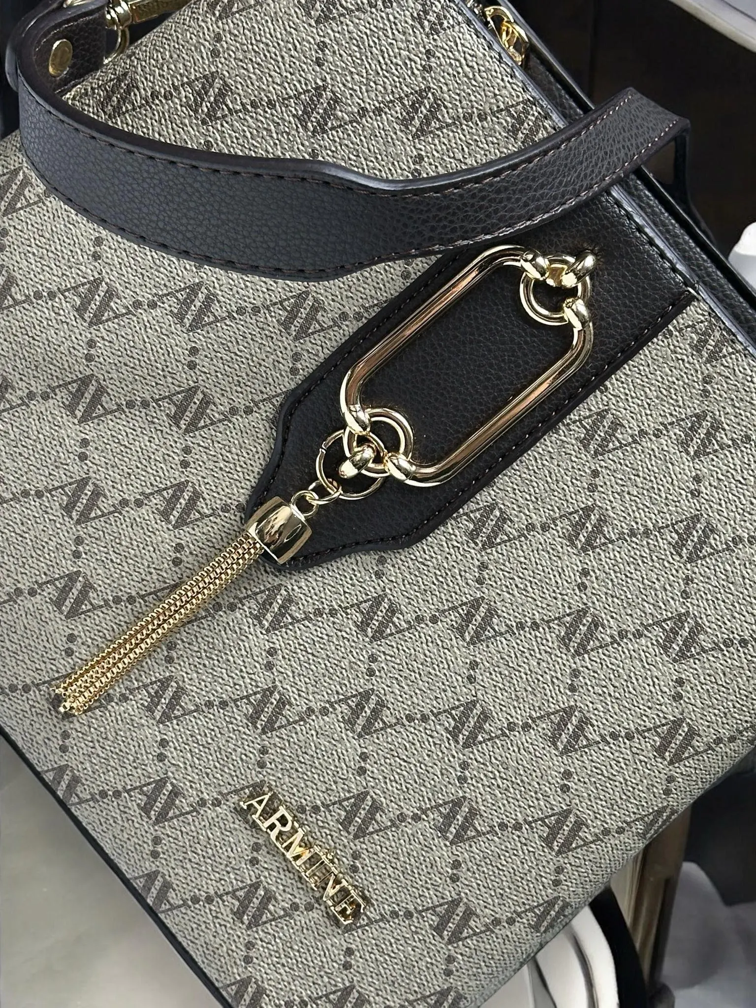 Daniel Klein Fonksiyonlu Çelik Kordon 3 Atm Suya Dayanıklı Özel Tasarım Kadın Kol Saat+Bileklik VS.BLKT.0241