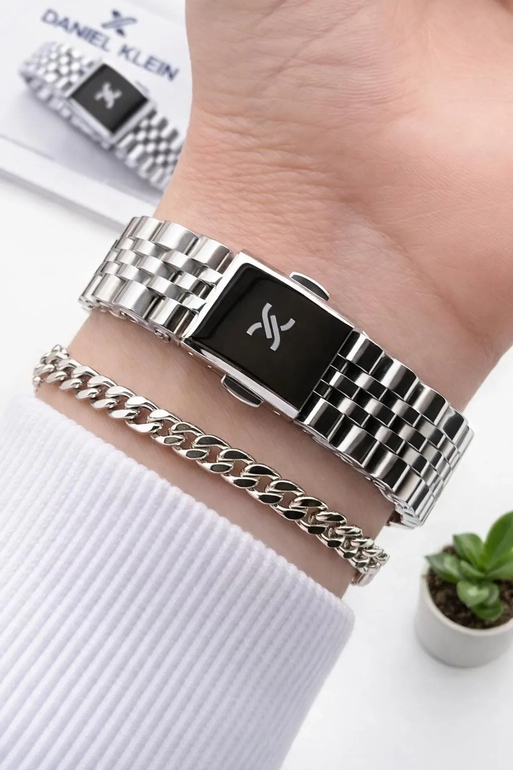 Daniel Klein 2 Yıl Garantili Çelik Kordon 30 Mt Suya Dayanıklı Kadın Kol Saati+Bileklik DKK.10991-1