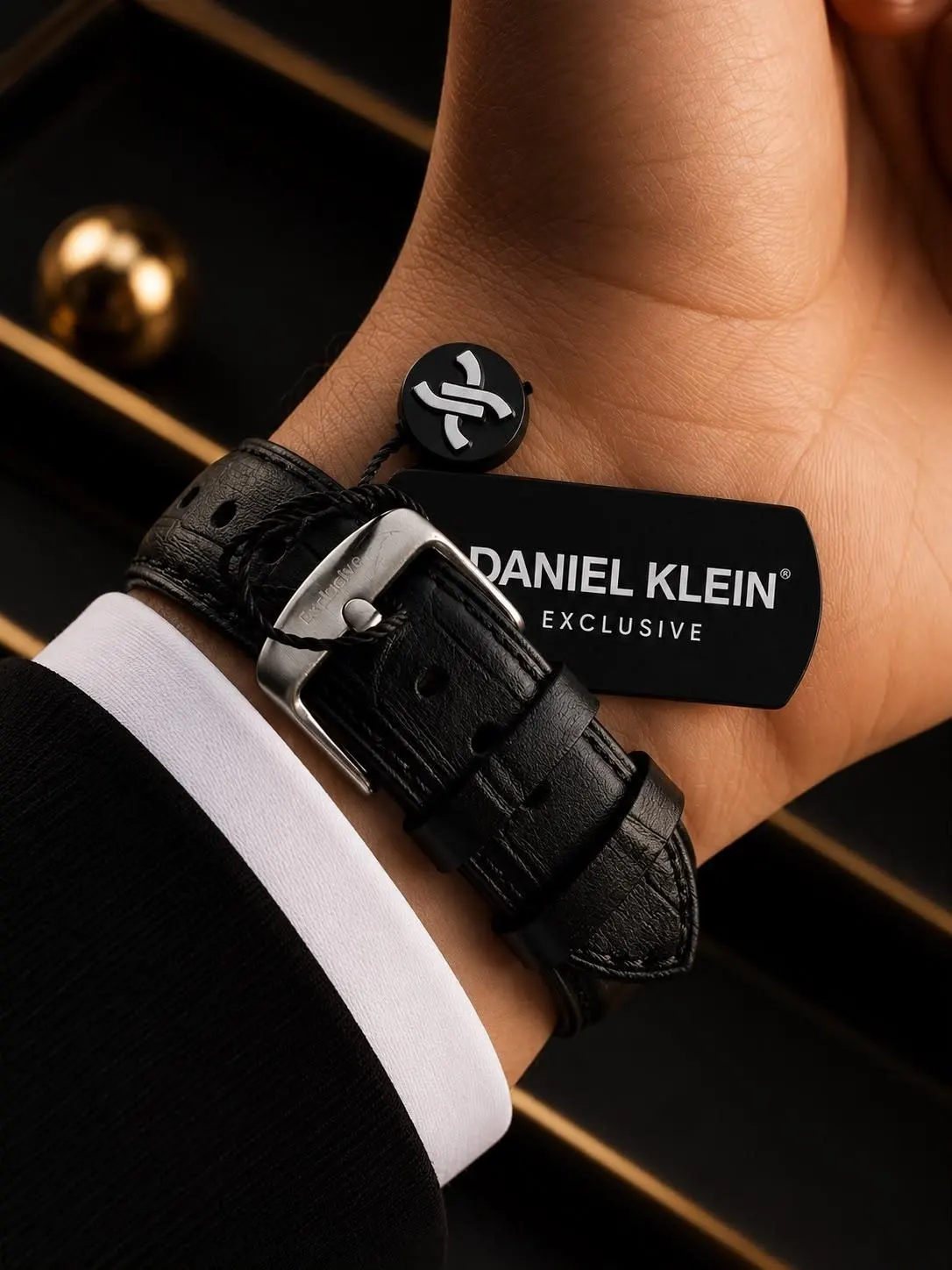 Daniel Klein Damat Ve Takım Elbiseye Özel 2 Yıl Garantili Deri Kordon Erkek Kol Saati VS.BLKT.1067