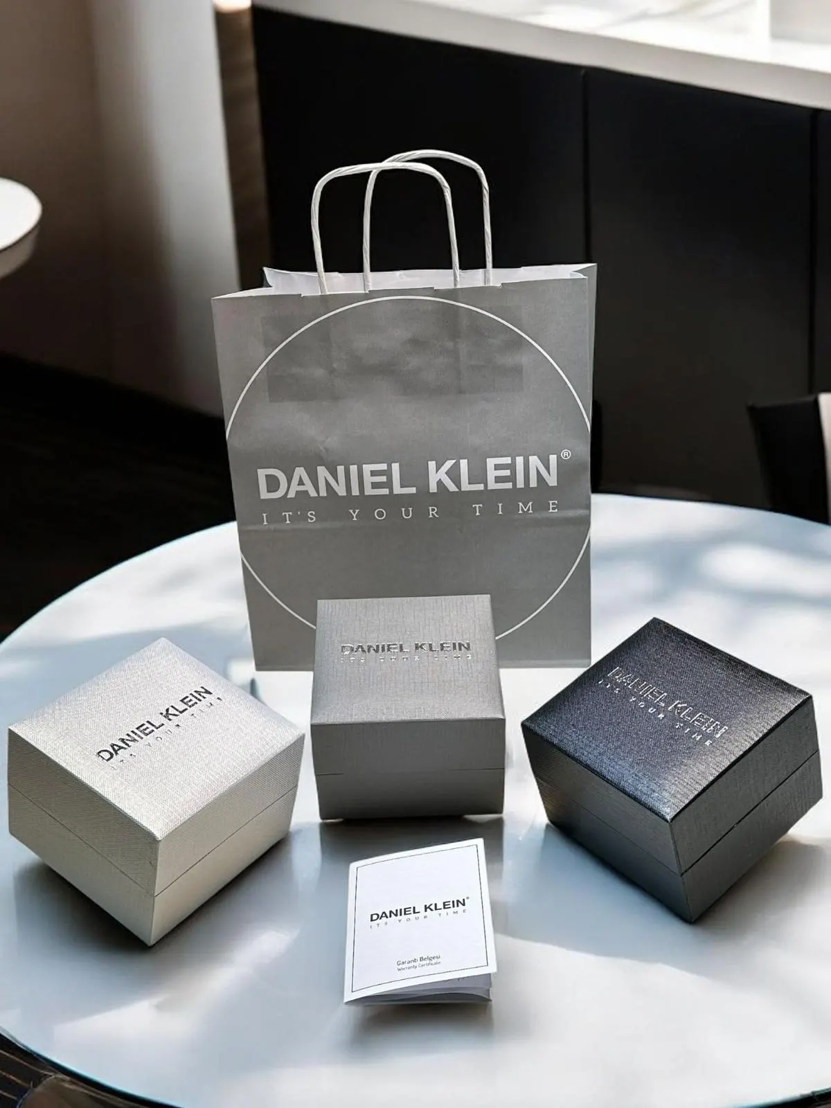Daniel Klein İtalyan Tasarım Bilekli Hediyeli 2 Yıl Garantili Çelik Kordon Erkek Kol Saati Y14238.2