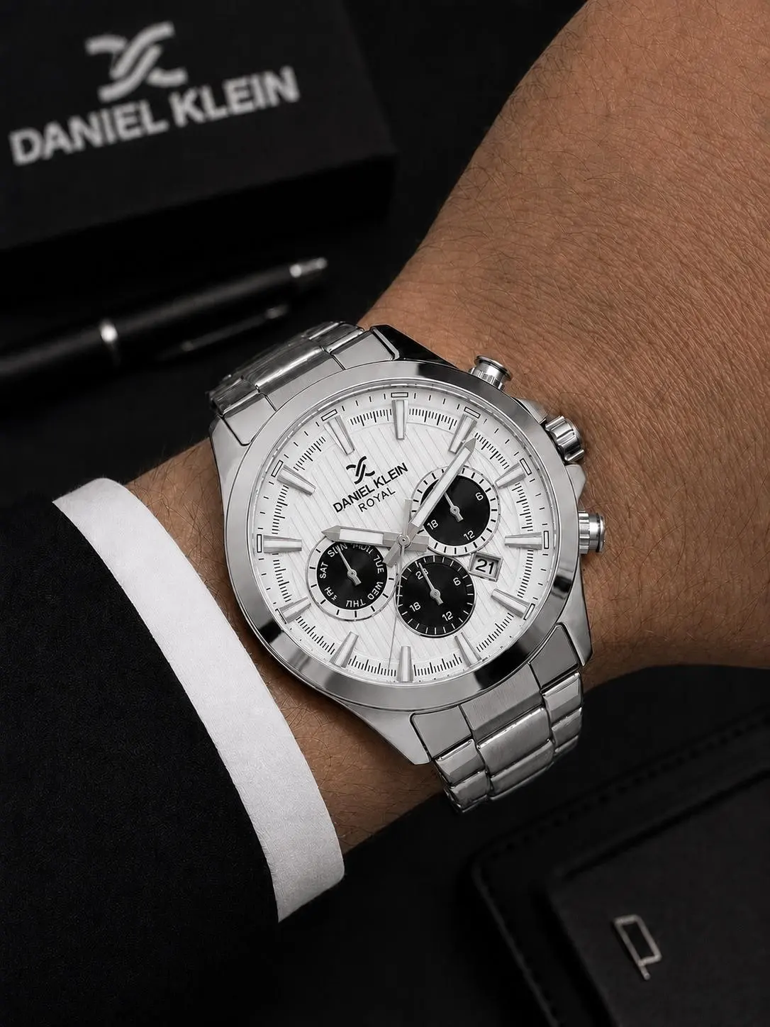 Daniel Klein Premium Çelik Kordon 2 Yıl Garantili 3 Atm Suya Dayanıklı Erkek Kol Saati EDK.R11095.1