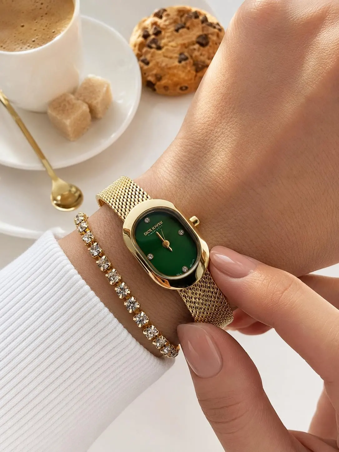Dice Kayek Oval Mini Vintage Kasa Kadın Kol Saati Çelik Kordon 5 ATM Suya Dayanıklı+Bileklik  DC.29