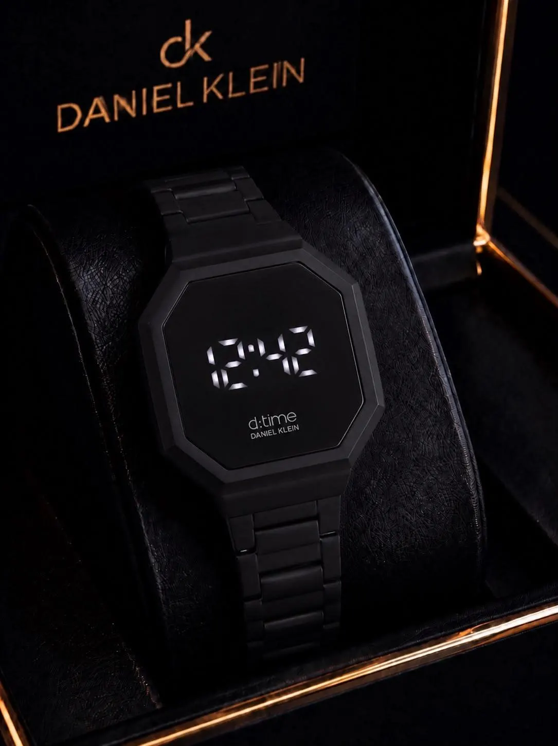 Dijital Led Dokunmatik Ekranlı Suya Dayanıklı 2 Yıl Garantili 3 ATM Unisex Kol Saati VS.BLKT.1105