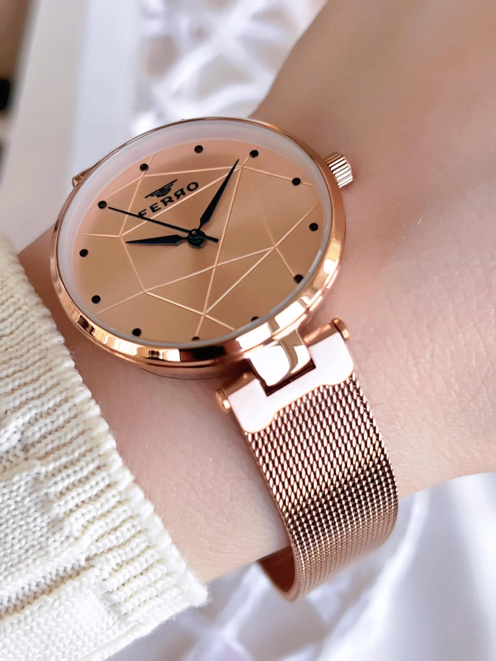 Ferro Hasır Kordonlu Rose Gold Kararmaz Renk Atmaz 3 Atm  Özel Tasarım Kadın Kol Saati BF40-087