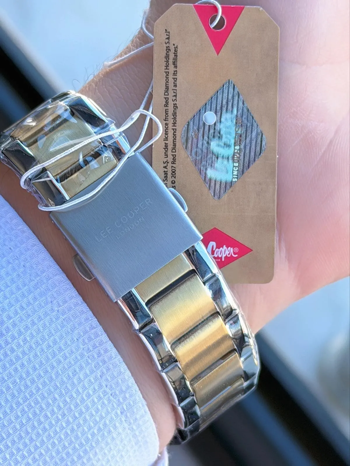 Lee Cooper İç Kadran Fonksiyonları Aktif Bileklik Hediyeli 2 Yıl Garantili Erkek Kol Saati E8253.260