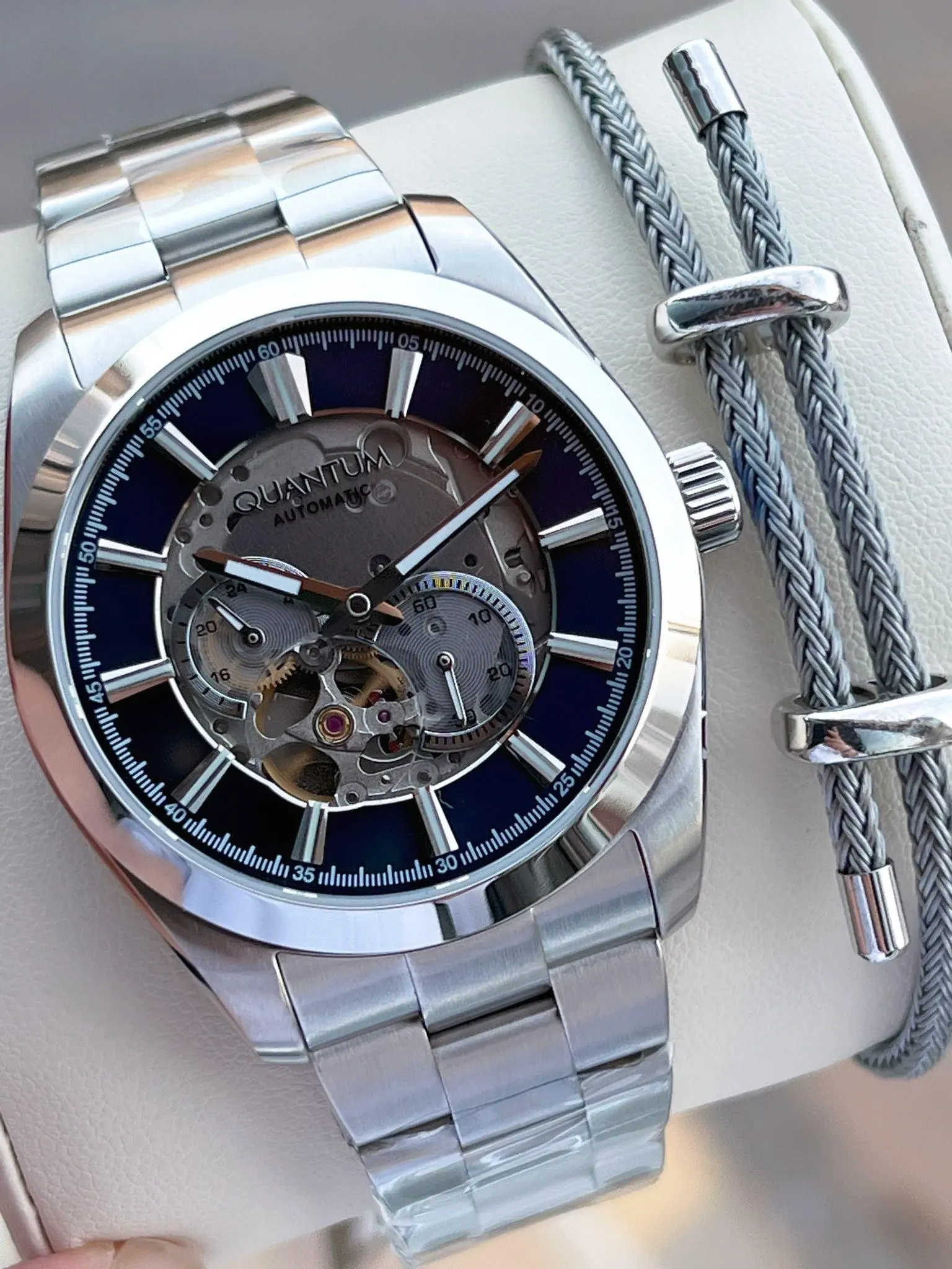 Quantum Otomatik Mekanizma Sapphire Cizilmez Cam Çelik Kordon 10 Atm Erkek Kol Saat EMG.1132.390