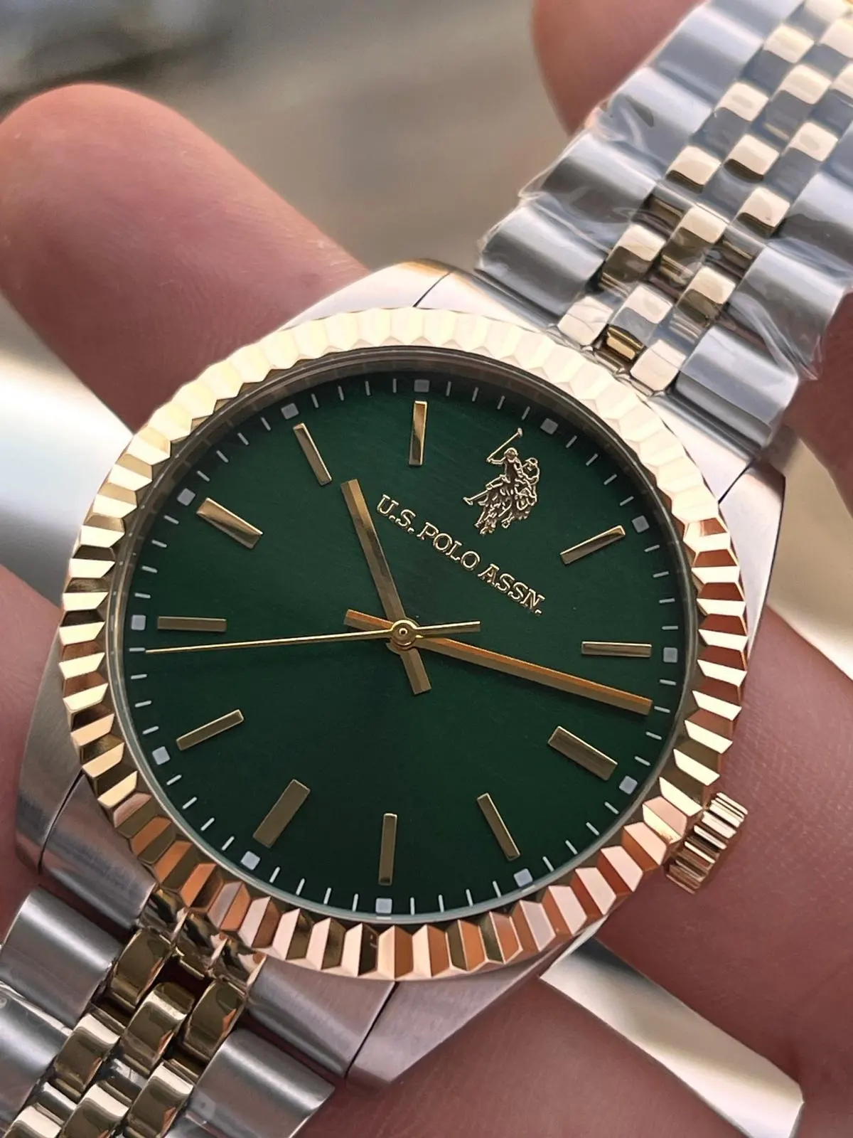 U.S.Polo Assn Çelik Kasa Ve Kordon 2 Yıl Garantili 5 Atm Suya Dayanıklı Erkek Kol Saati E.USP1111-01