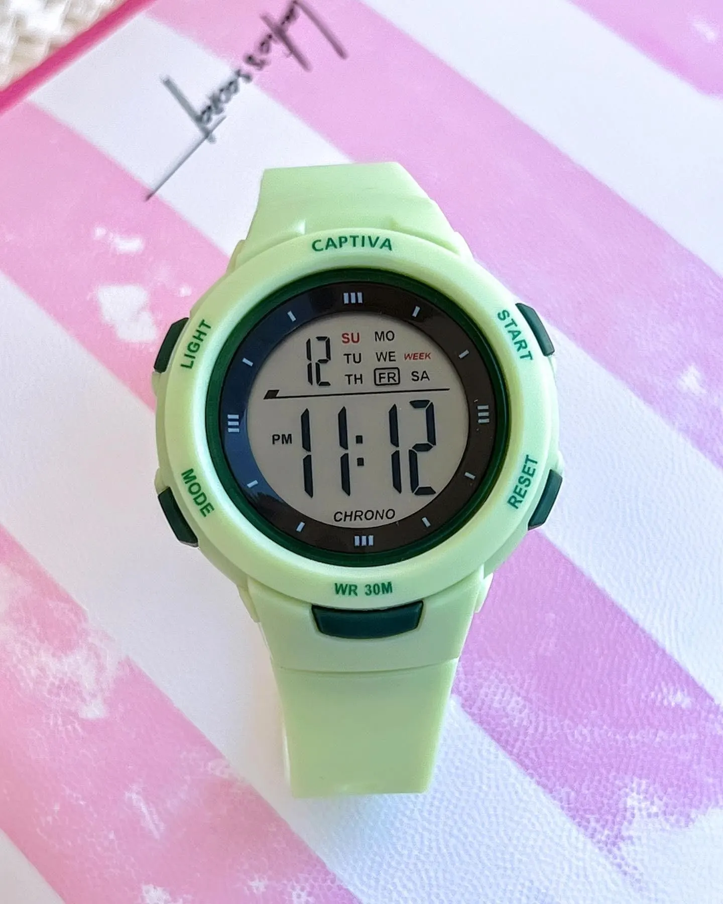 Captiva Diğital 30 mt Suya Dayanıklı Alarm-Kronometre-Takvim-aydınlatmalı Spor Çoçuk Kol Saati