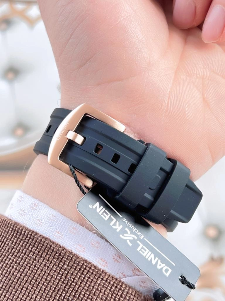 BLKT.2.229 Daniel Klein Silikon Kordon Erkek Kol Saati İç Fonksiyonları Aktif  30 Mt Suya Dayanıklı