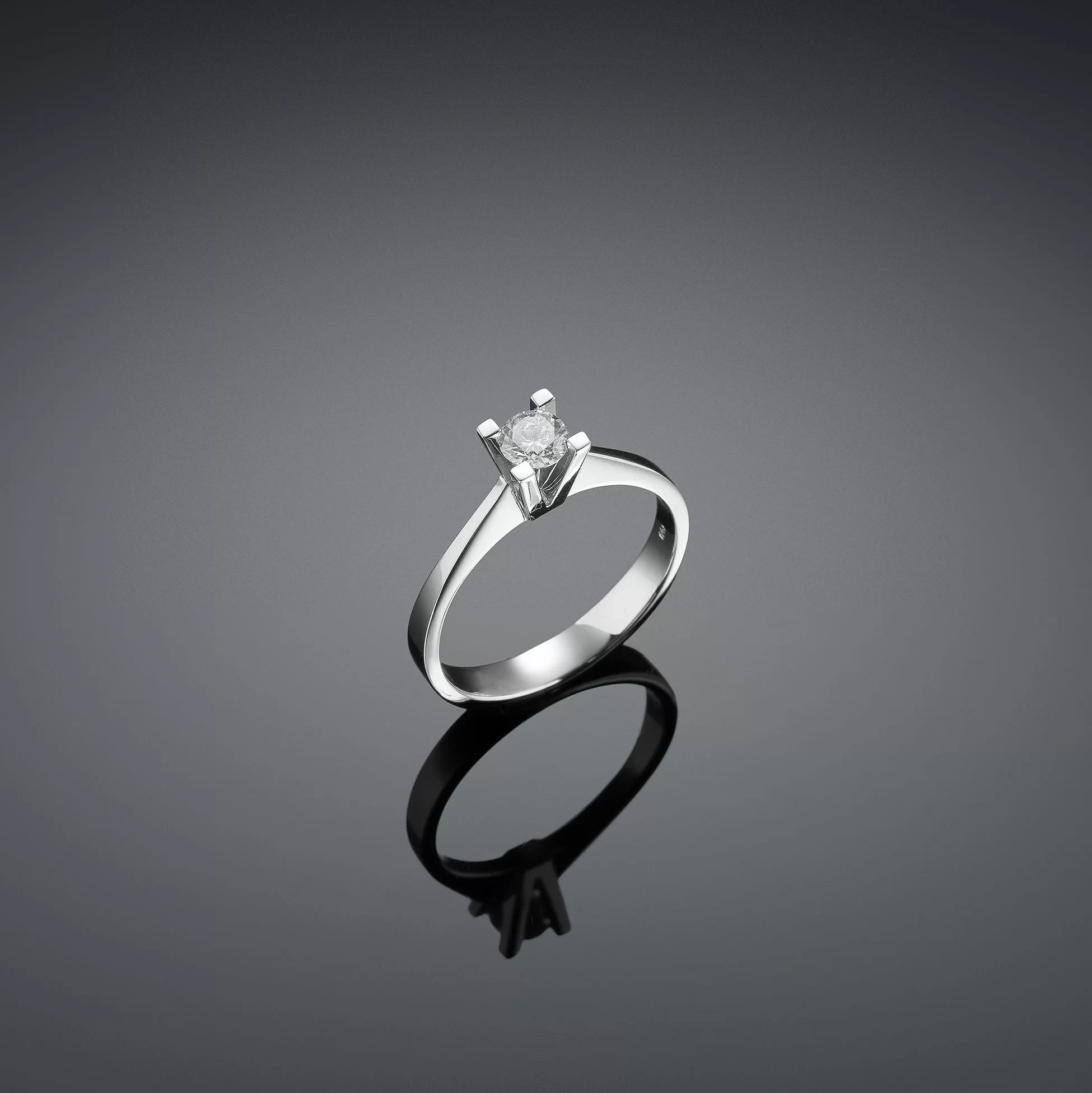 0.30 Ct Pırlanta Yüzük
