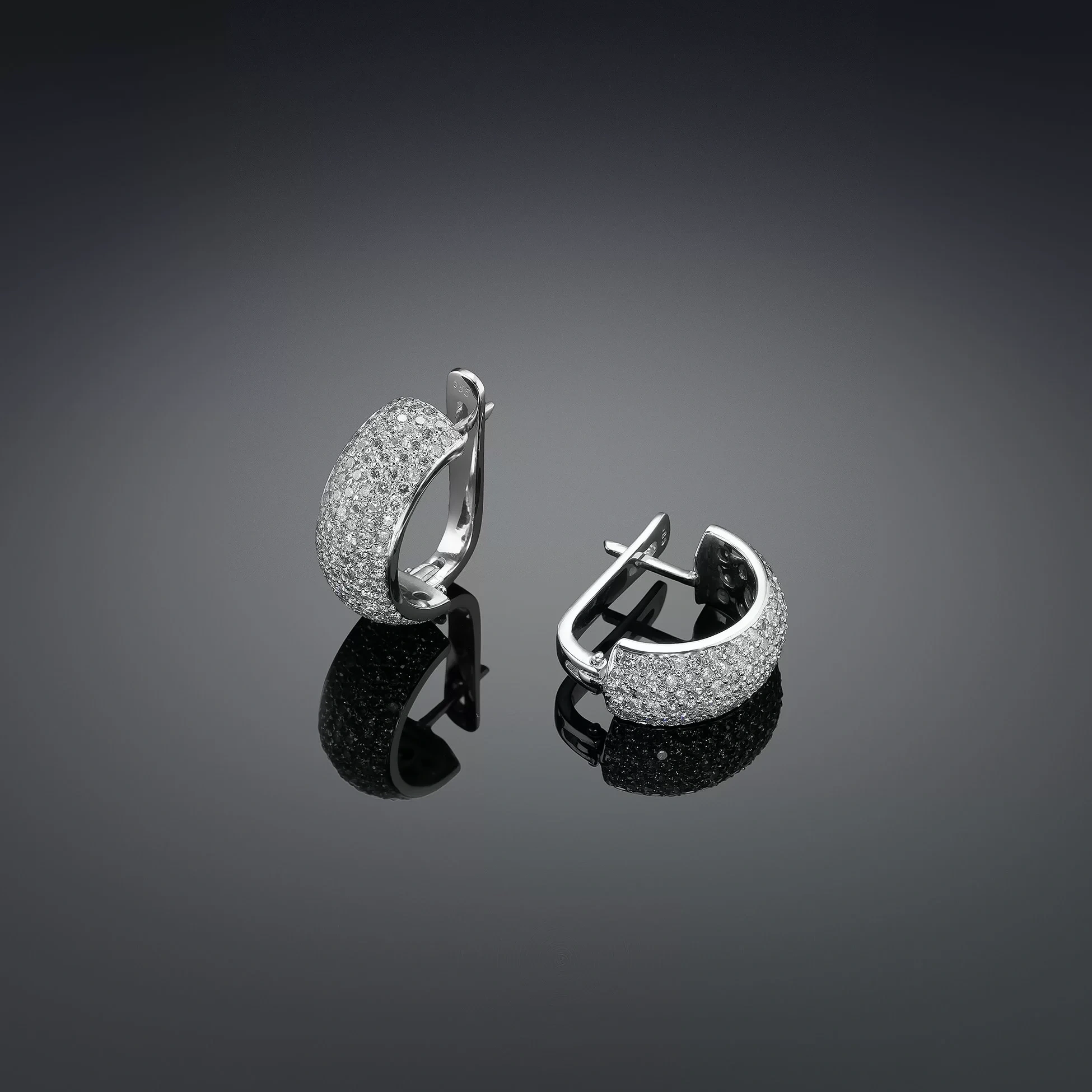 2.96 Ct. Pırlanta Küpe