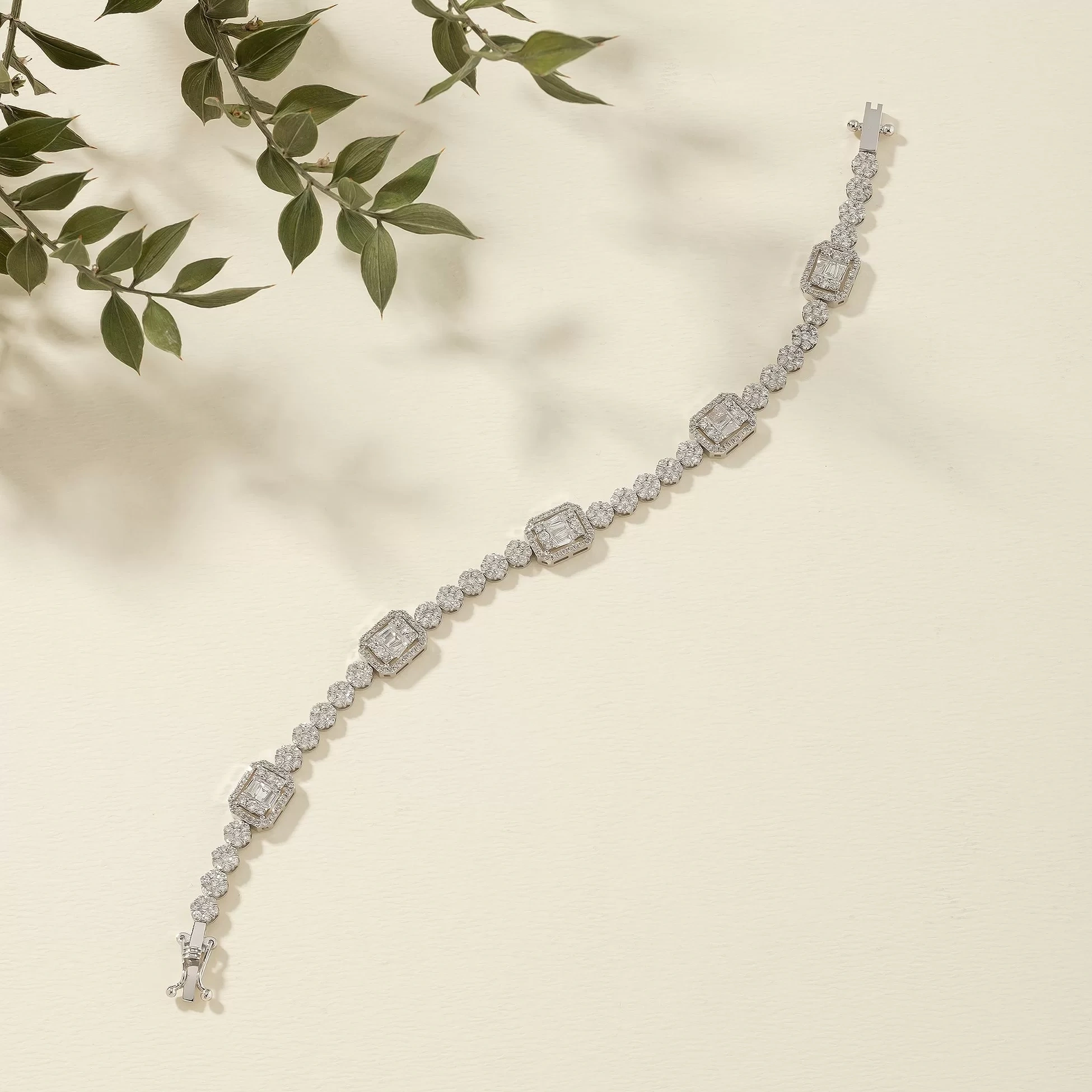4.92 Ct. Pırlanta Bileklik