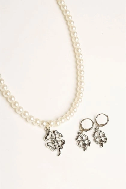 Yonca Tasarımlı İnci Boncuklu Kolye Küpe Takım
