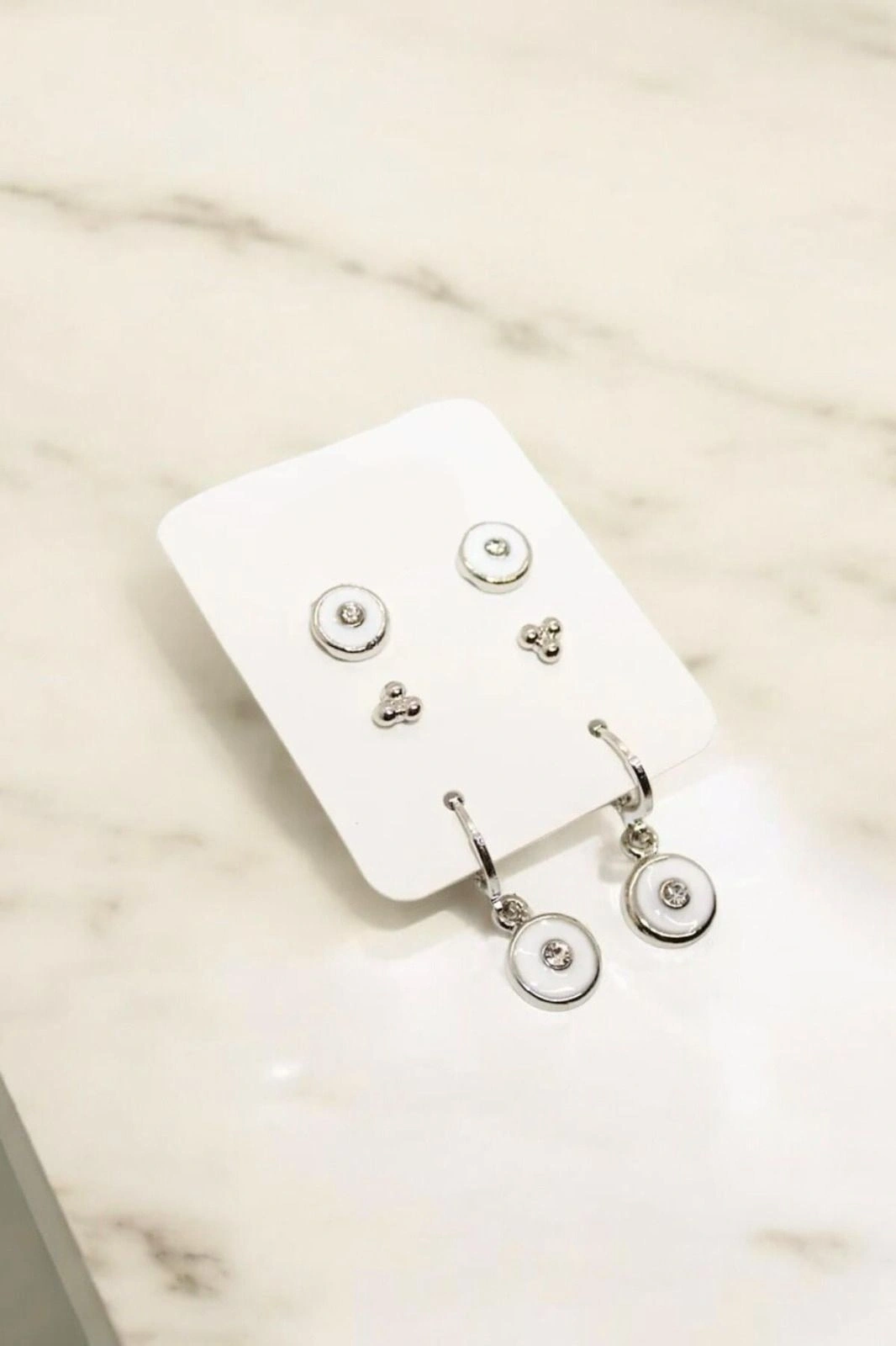 Özel Tasarımlı Yuvarlak Taşlı Sallantılı Vidalı ve Top Küpeli 3lü Küpe Seti