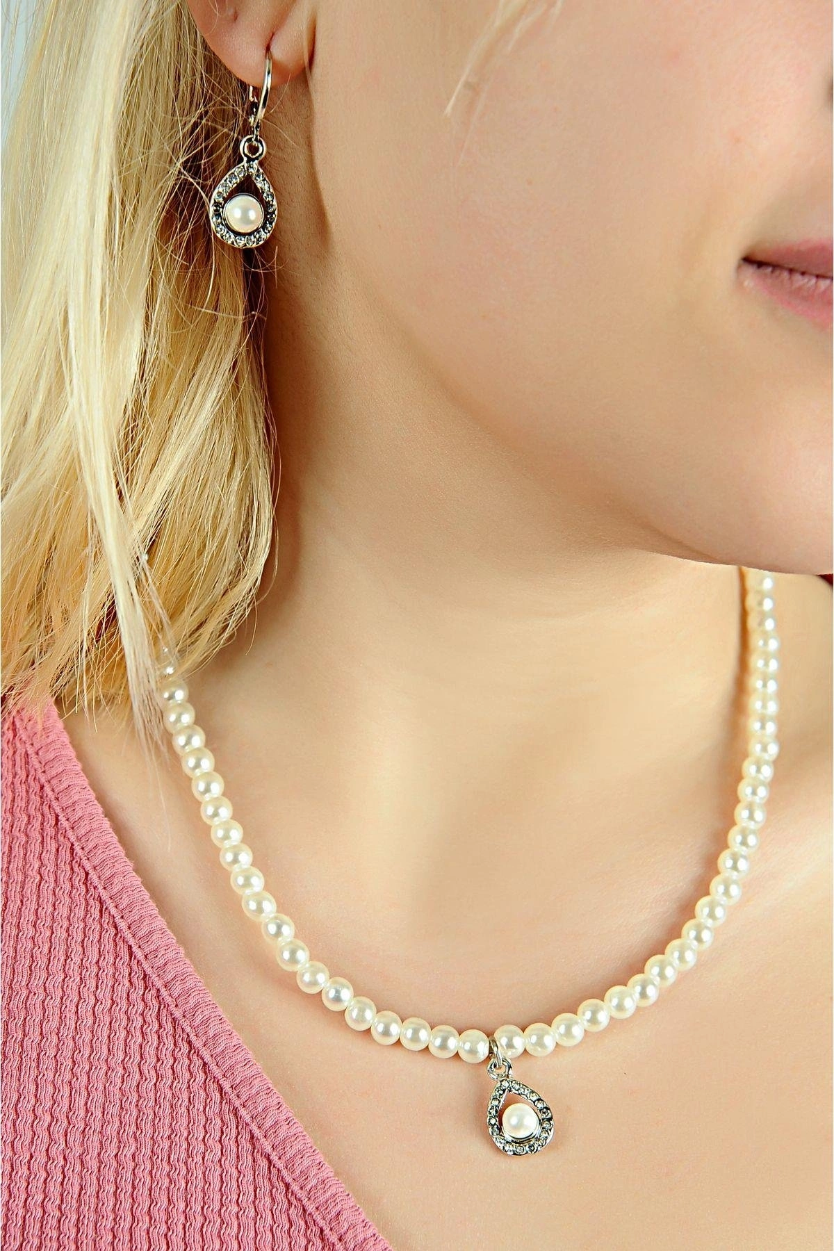 Özel Tasarımlı İnci ve Zirkon Taşlı Kolye Küpe Takımı