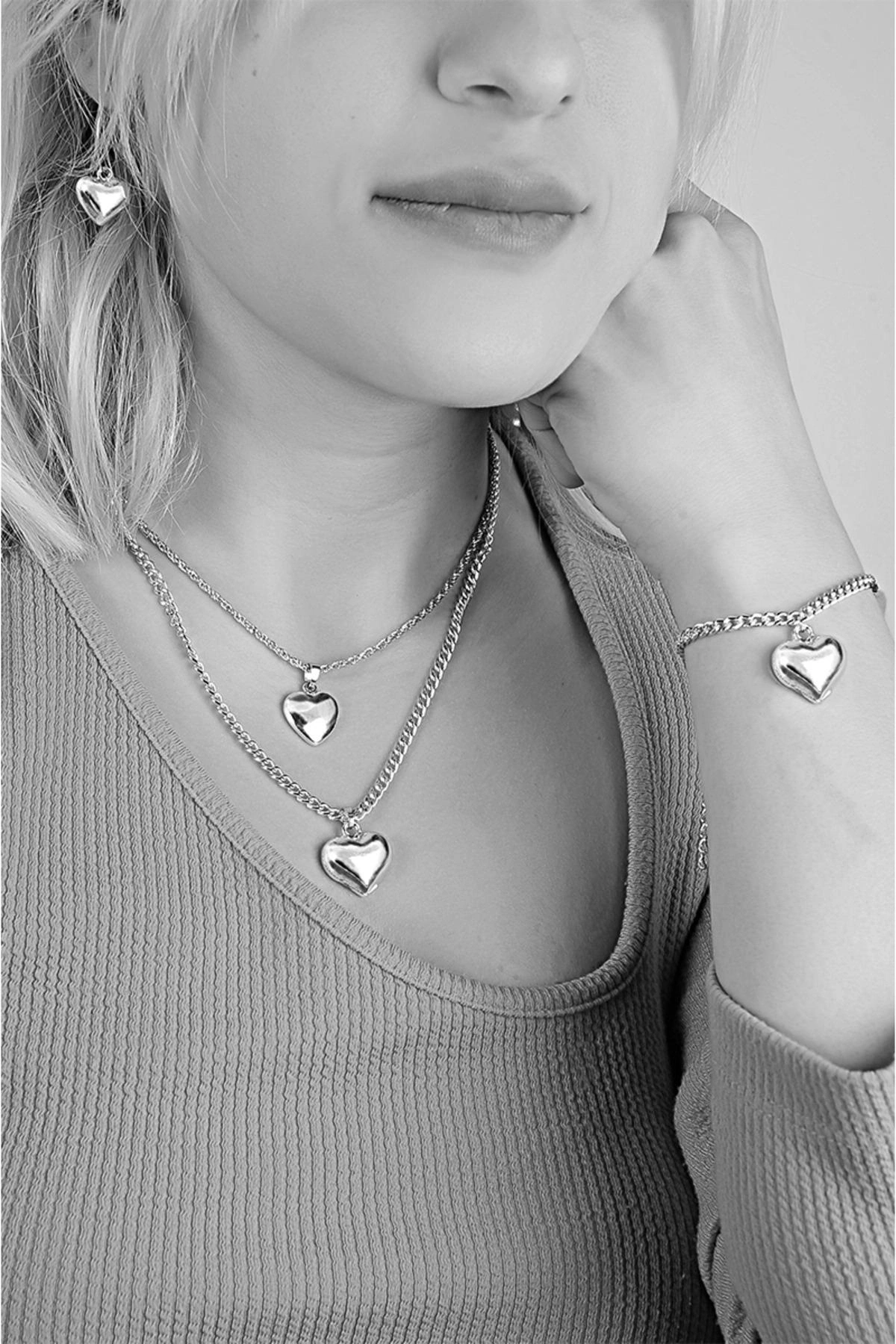 Kalp Tasarımlı 2li Zincirli Kolye Küpe Bileklik Takımı Sevgililer Günü