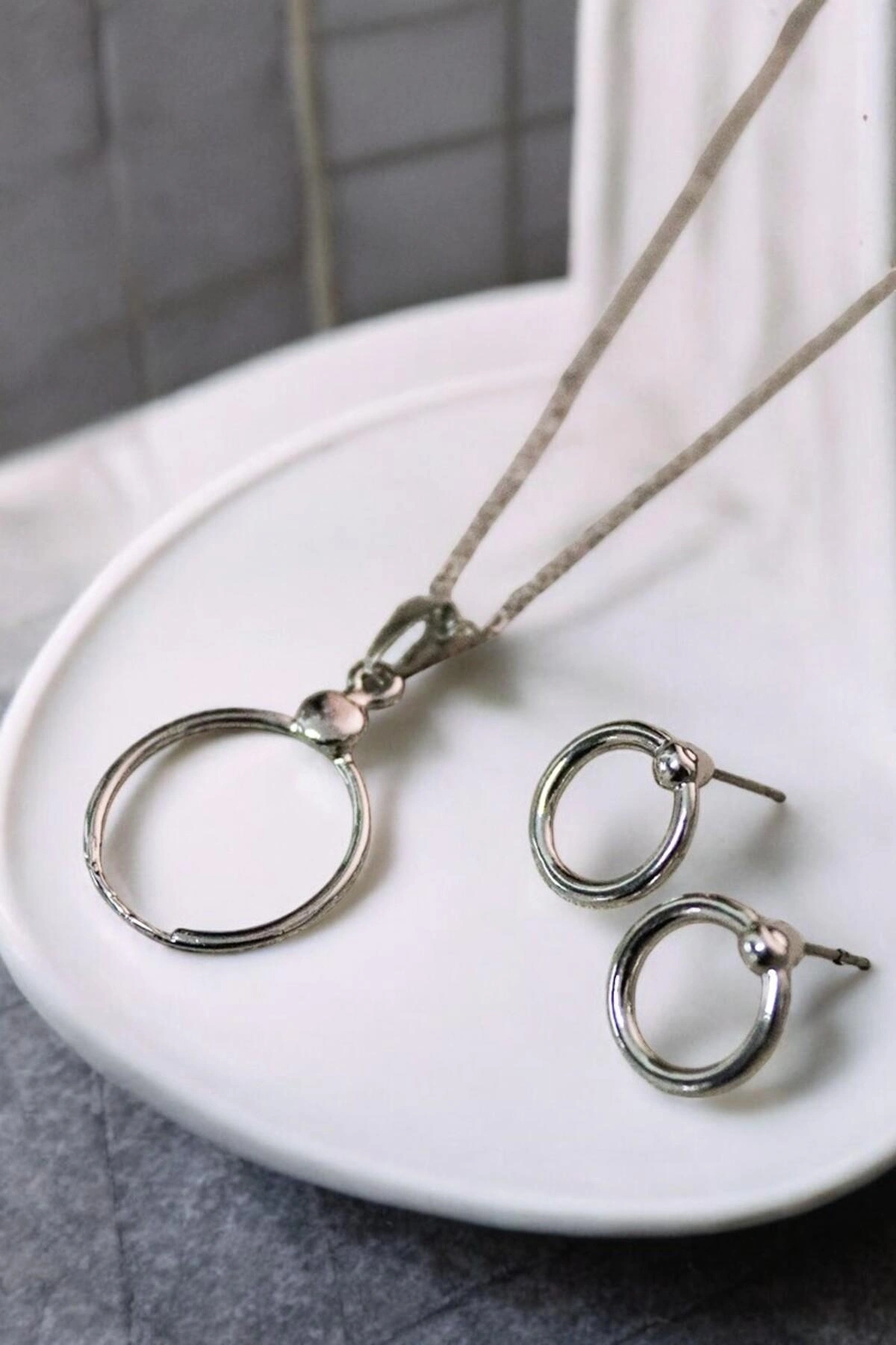 Yuvarlak Tasarımlı Kolye Küpe Takım Seti