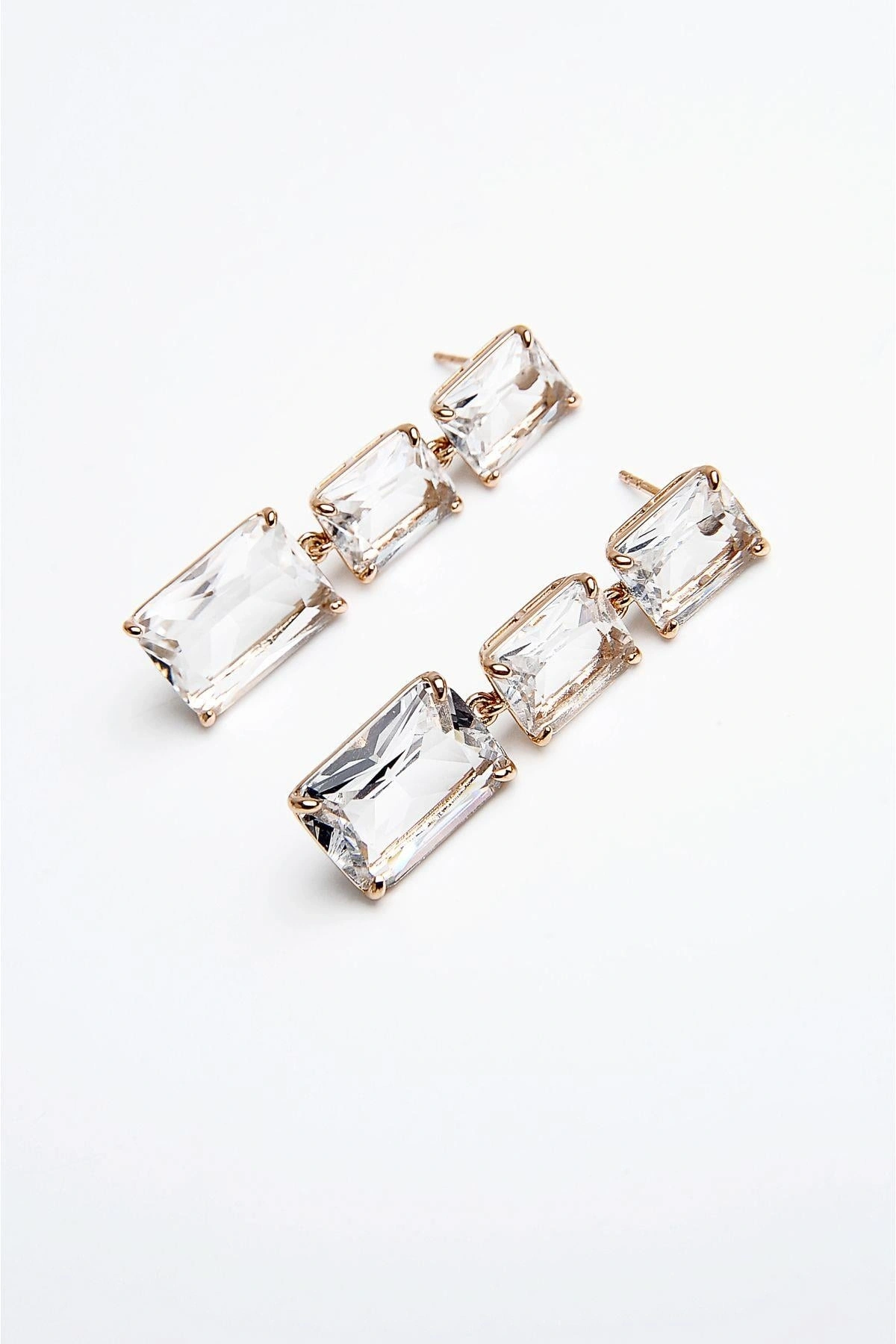 Xuping Alerji Ve Kararma Yapmama Garantili Zirkonium Taşlı Küpe