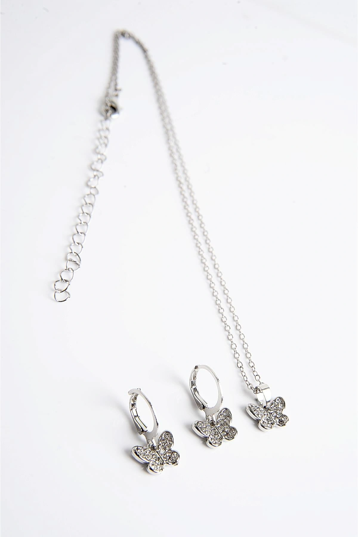 Kelebek Tasarımlı Zirkon Taşlı Kolye Küpe Takım