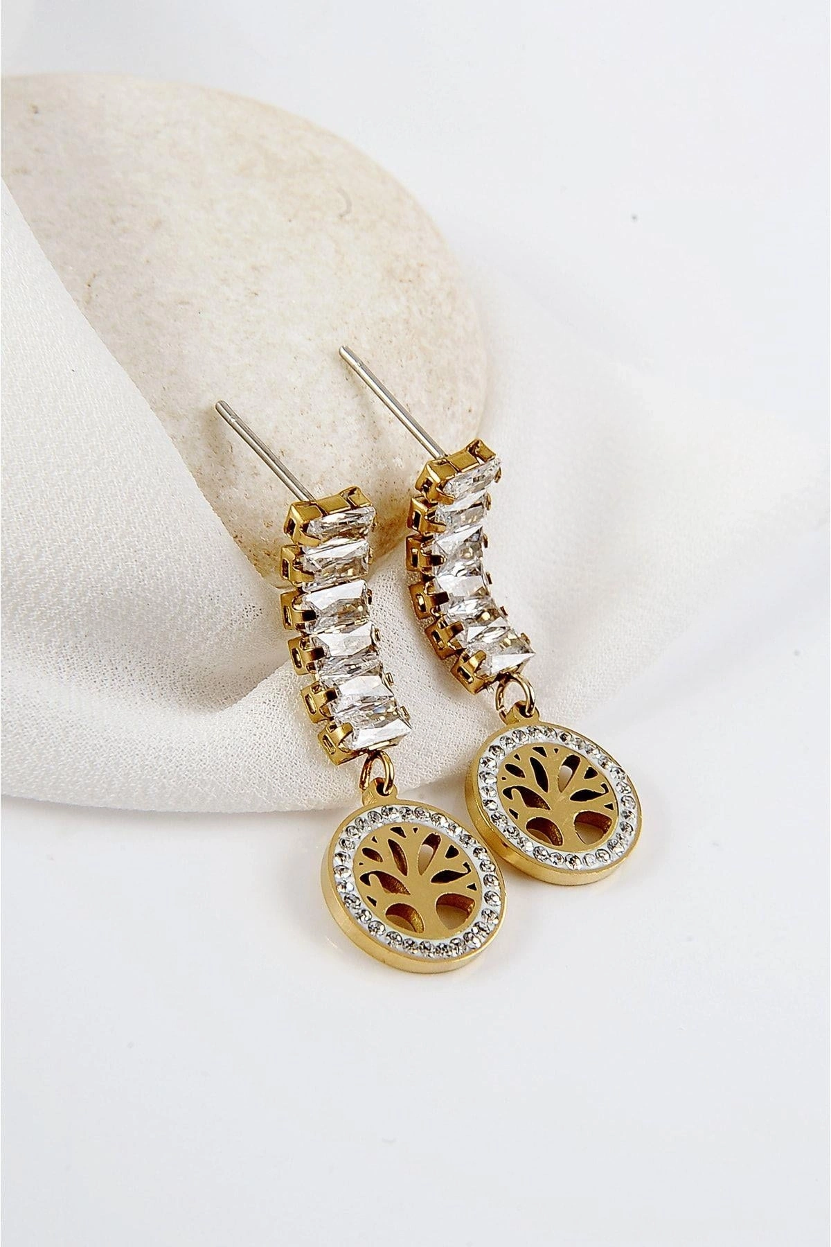 Yaşam Ağacı Tasarımlı Zirkon Taşlı Gold ve Gümüş Kaplamalı Çelik Sallantılı Küpe